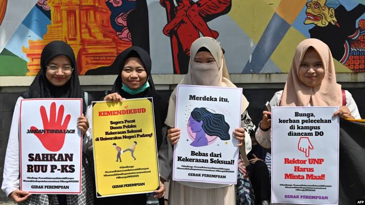 Aktivis perempuan menentang kekerasan seksual