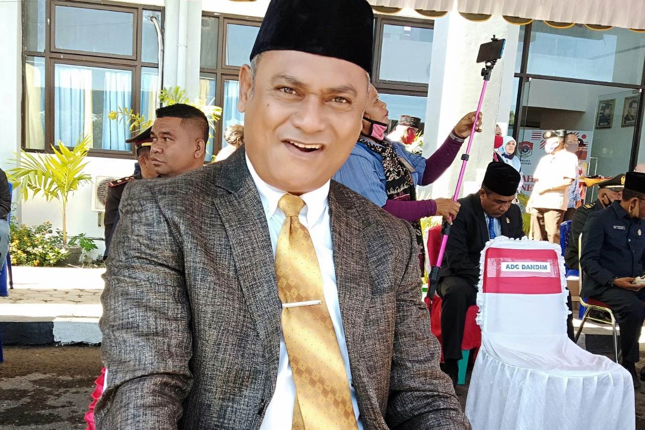 Sekda Kabupaten Lembata, Paskalis Ola Tapobali.