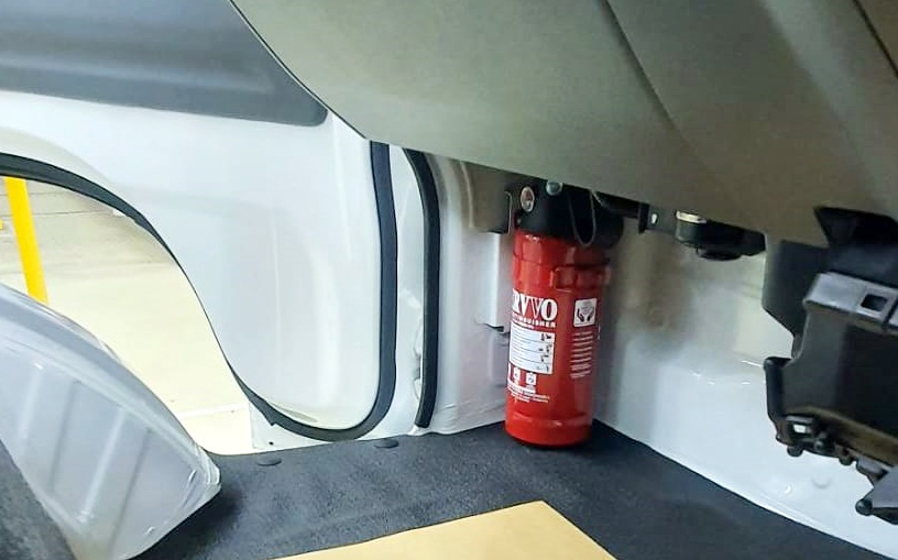 Mobil Baru Suzuki Kini Dilengkapi Pemadam Api 