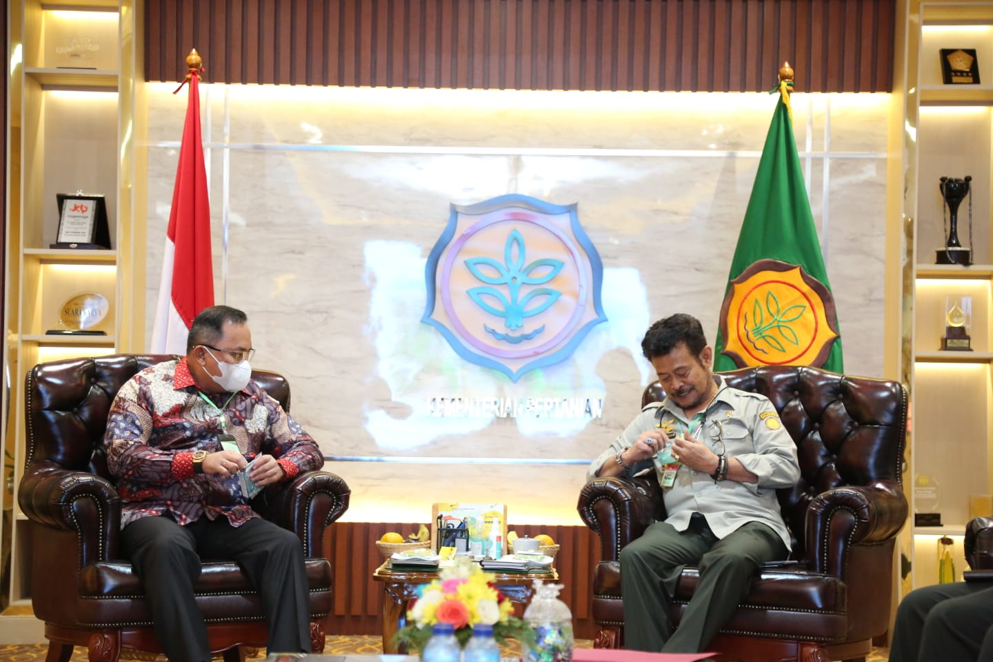 Bupati Muba Dodi Reza Alex Noerdin (kiri) saat audiensi dengan Menteri Pertanian Syahrul Yasin Limpo di Kementerian Pertanian, Kamis (28/1) 