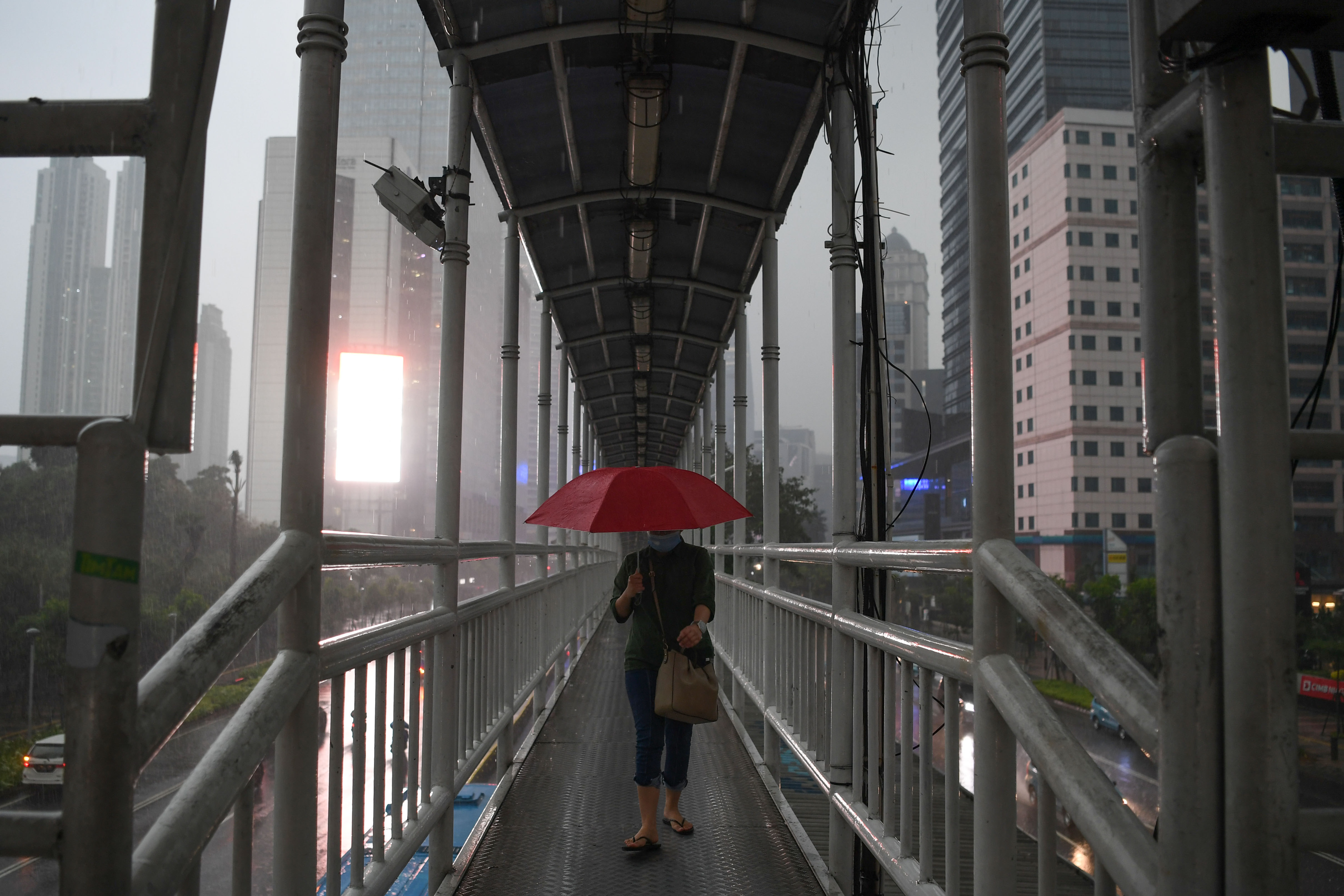 Jakarta Berpotensi Diguyur Hujan Disertai Angin Kencang