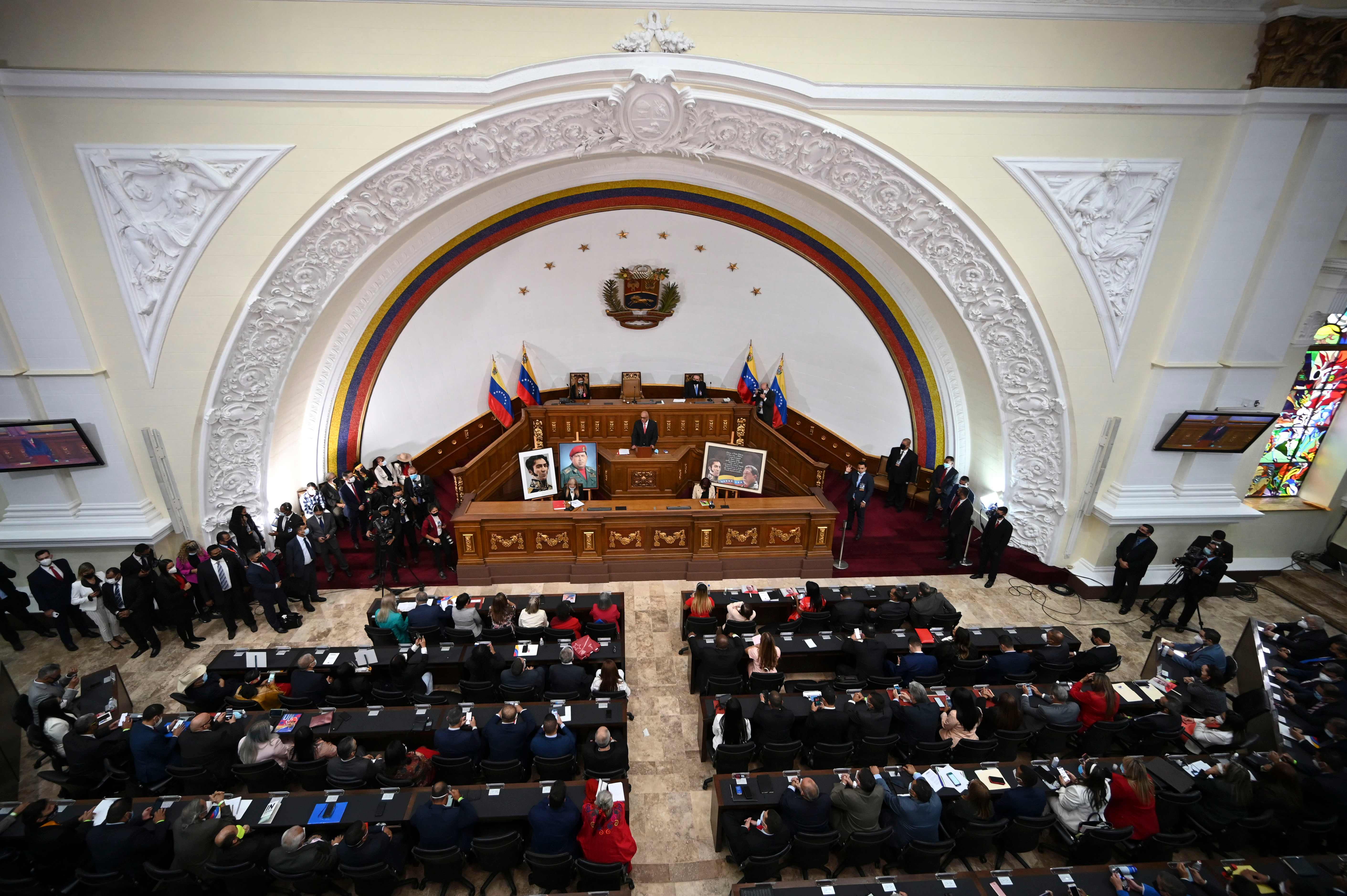 Pelantikan anggota parlemen Venezuela