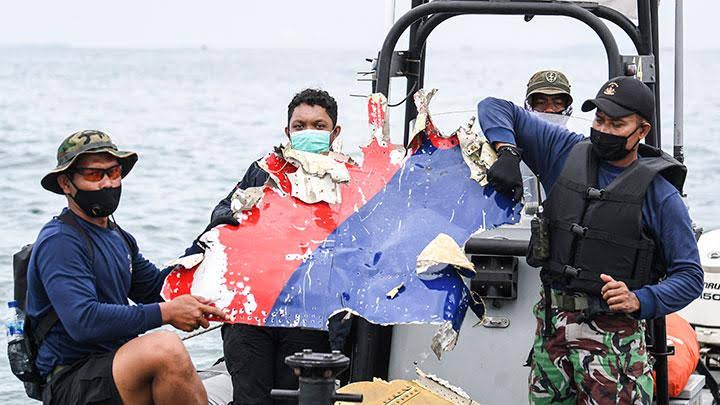 Penyelam evakuasi Sriwijaya SJ-182