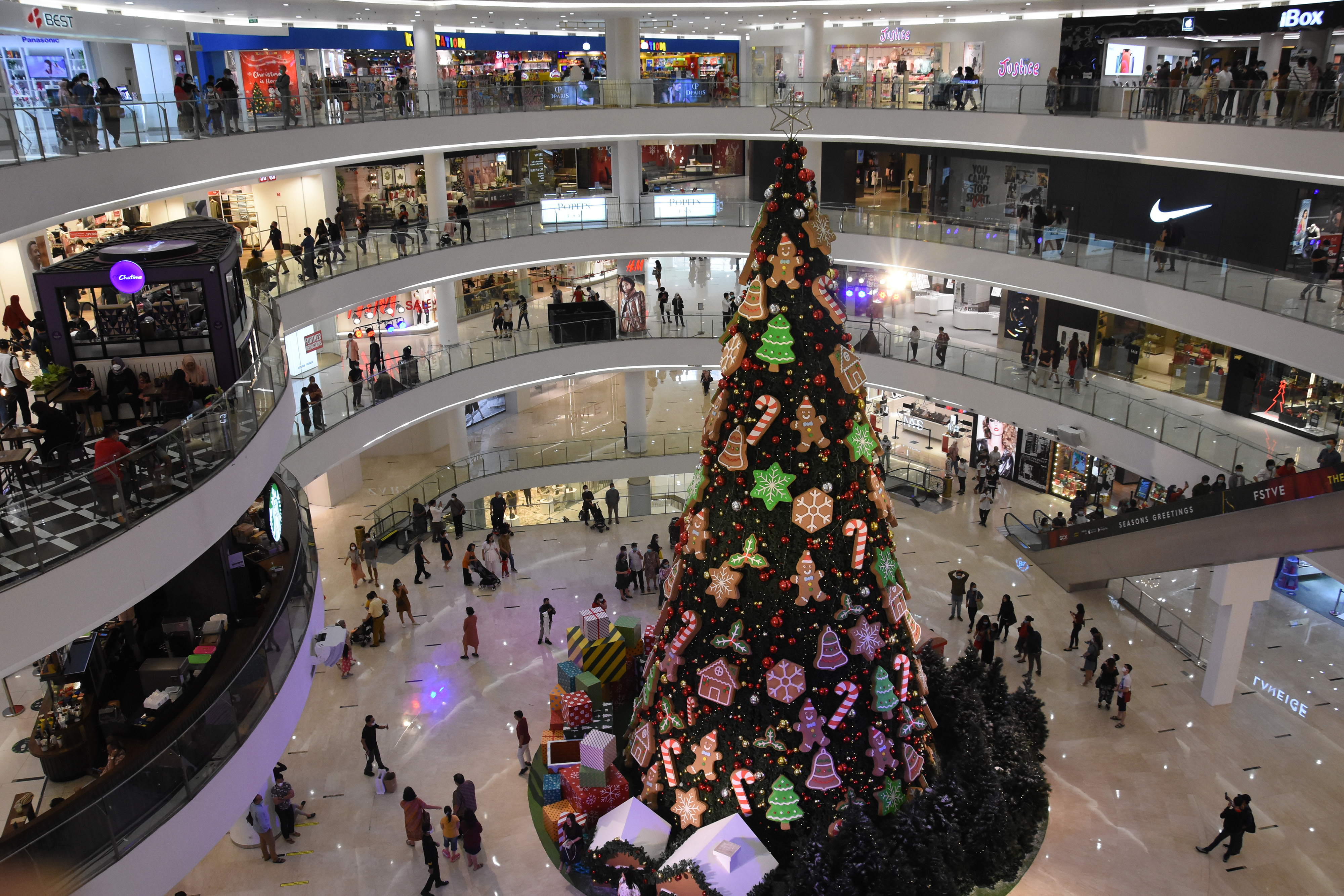 Covid-19 Terkendali, Jam Operasional Mal Bisa Diperpanjang