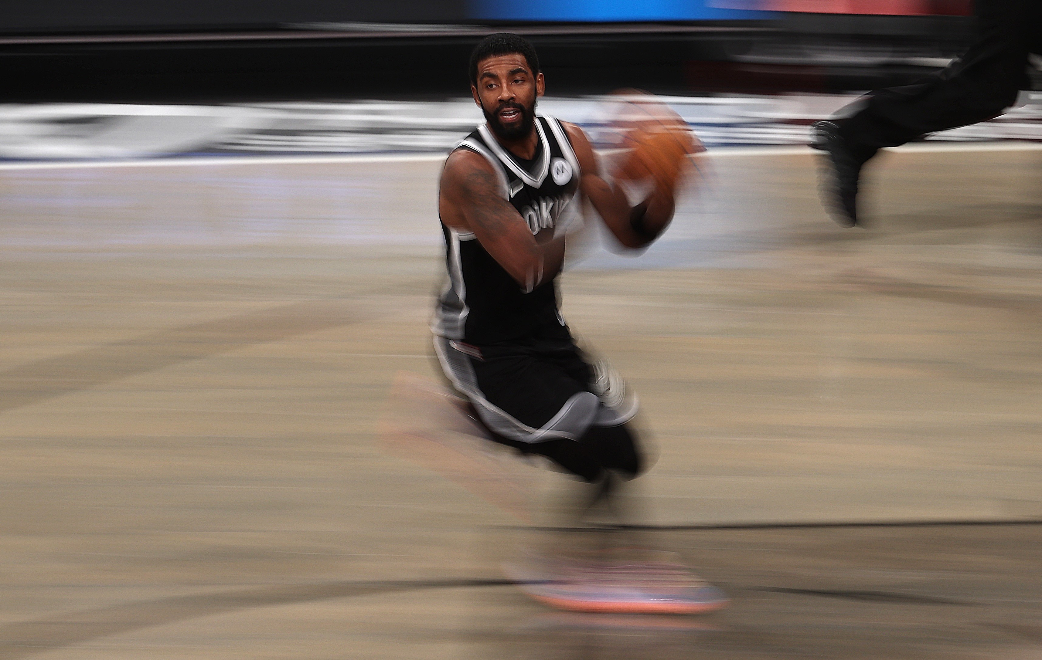 Pemain Brooklyn Nets Kyrie Irving
