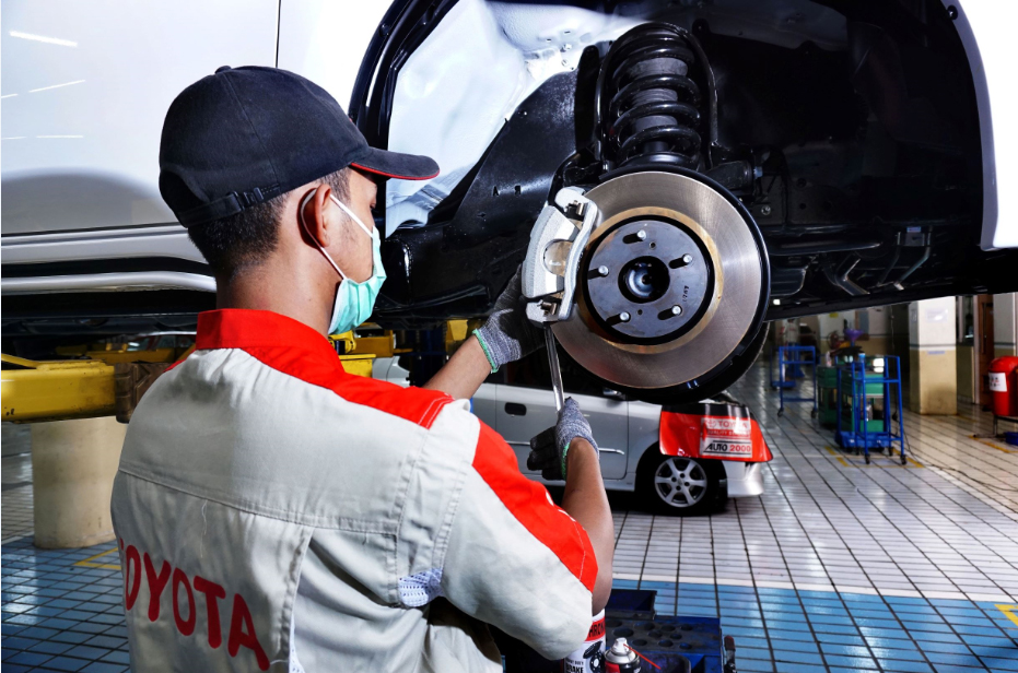 Ganti minyak rem setiap 40.000 km atau setiap dua tahun sekali.