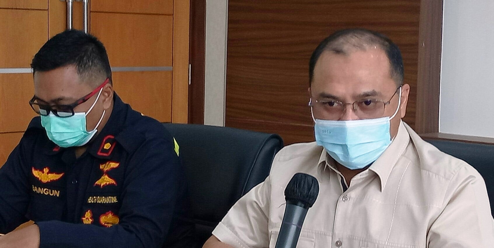 Besok gubernur Babel dan forkominda siap di vaksin di RSUP Soekarno. 