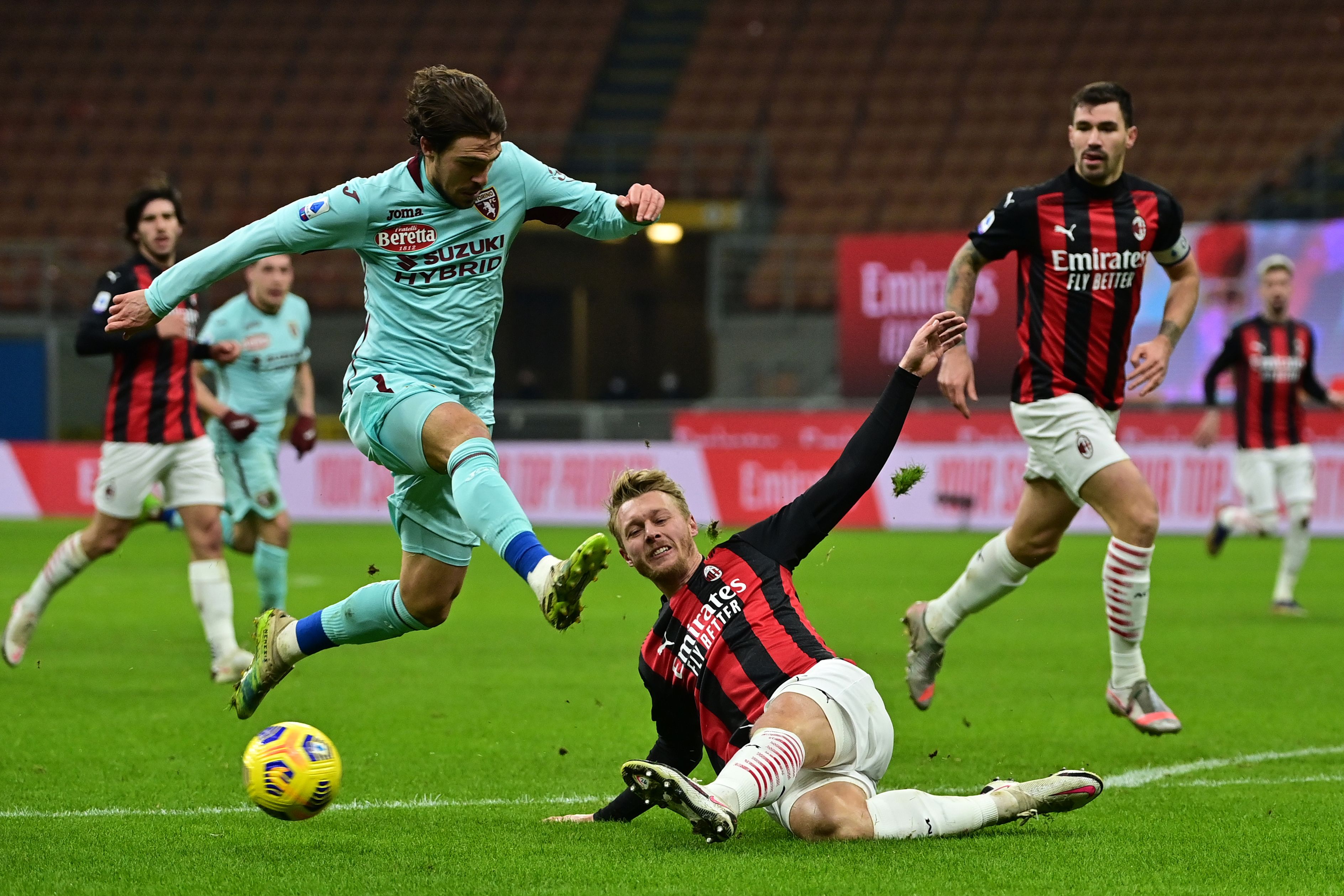 Pertandingan AC Milan lawan Turino  di Stadion San Siro, Milan Minggu (10/1) dinihari WIB, dengan skor 2-0 untuk AC Milan.