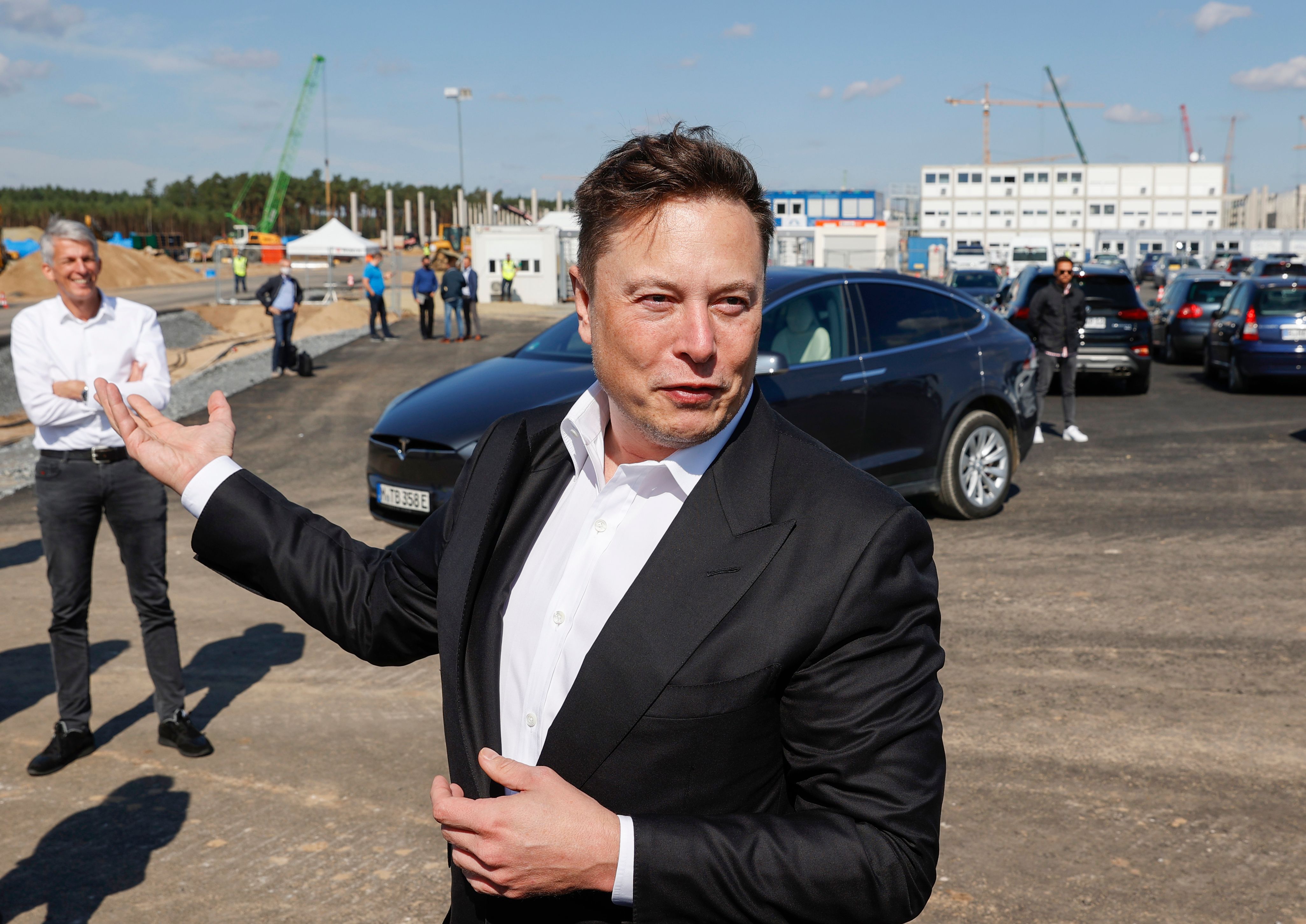 COE Tesla, Elon Musk. 