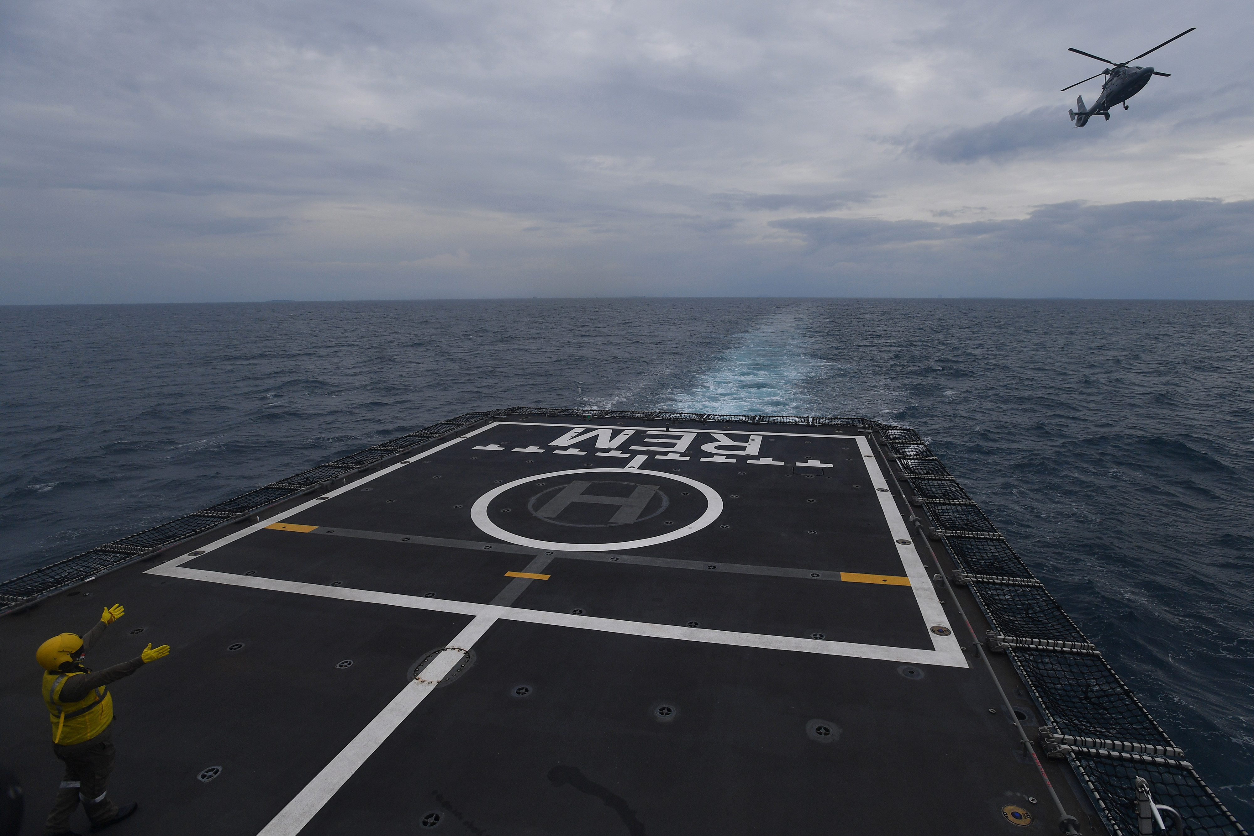 Area pencarian korban kecelakaan Sriwijaya Air diperluas