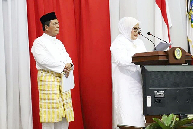 Ansar Ahmad (kiri) dan Marlin Agustina