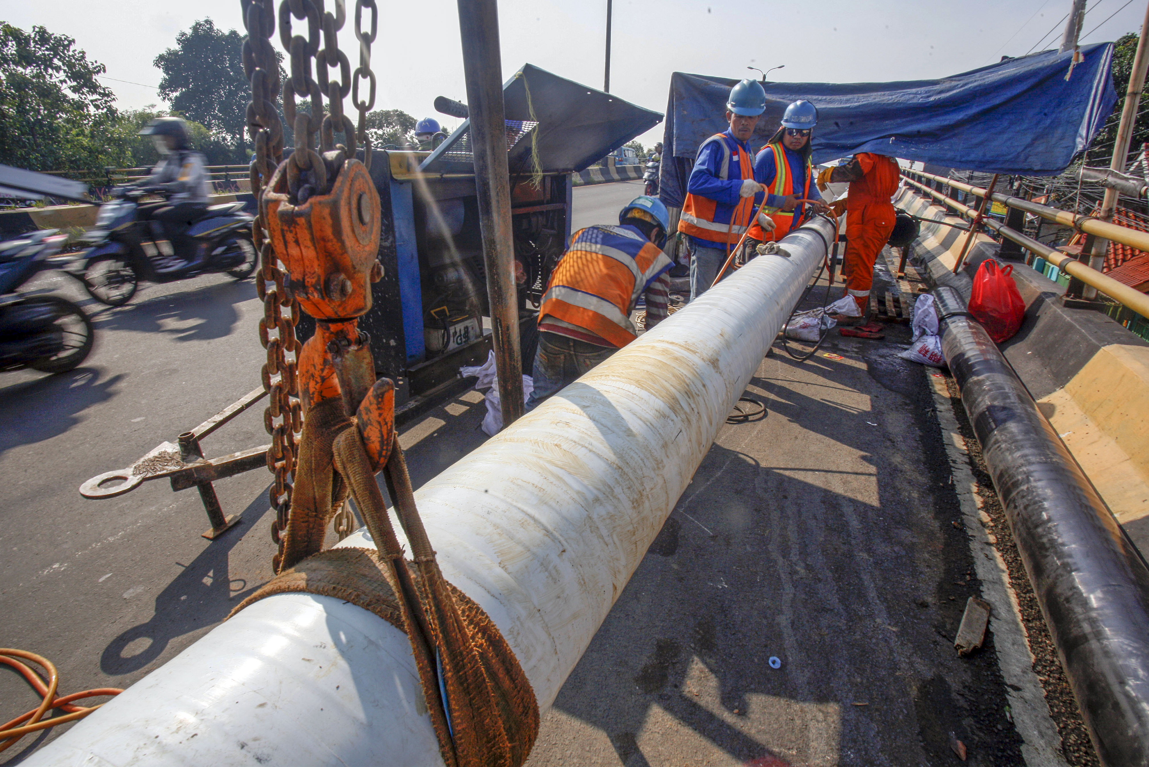 Pemasangan jaringan gas untuk industri dan rumah tangga