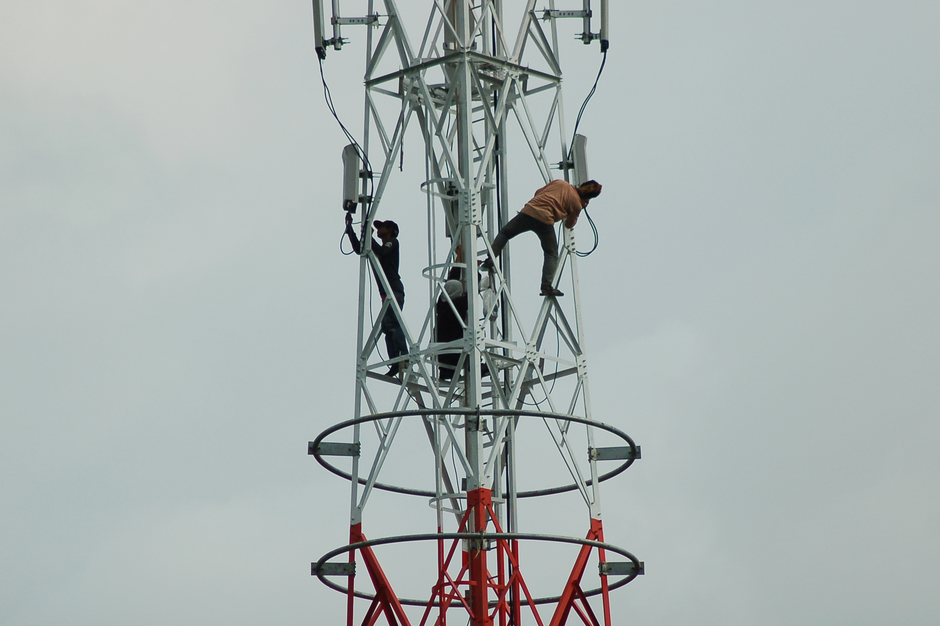 Dua Provider Lunasi Retribusi Menara ke Pemkot Padang