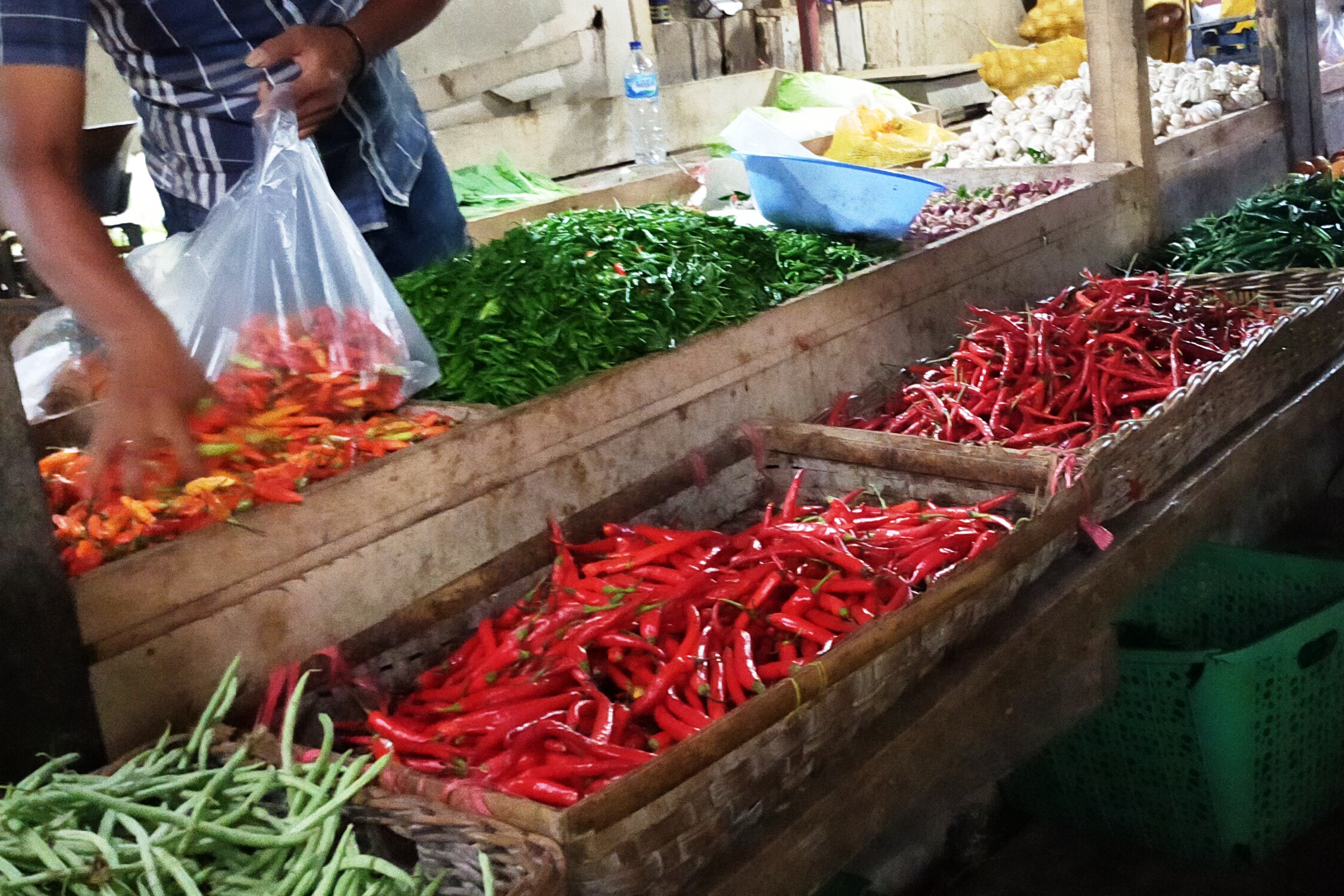Harga cabai merah di Aceh naik.
