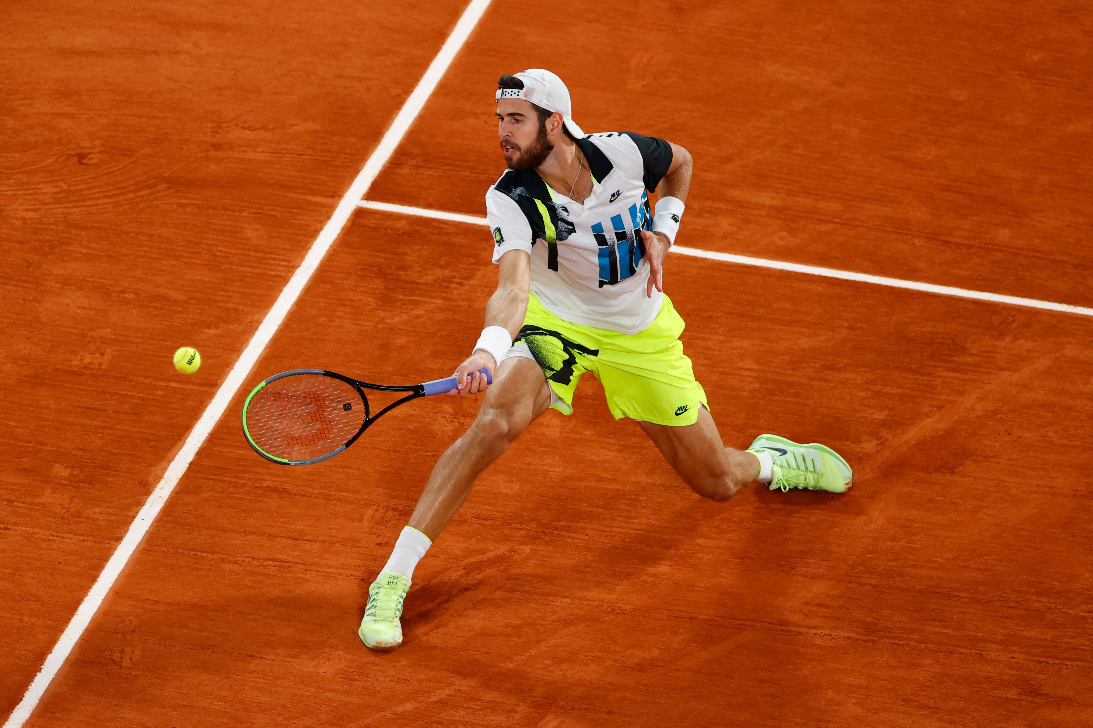 Petenis Rusia Khachanov Bangkit Kalahkan Van de Zandschulp