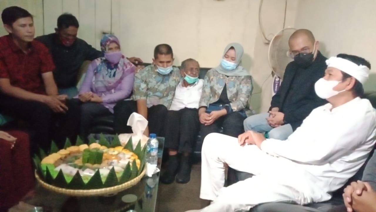 Pendekatan Rasa Luluhkan Deden dan Batal Gugat Orang Tuanya