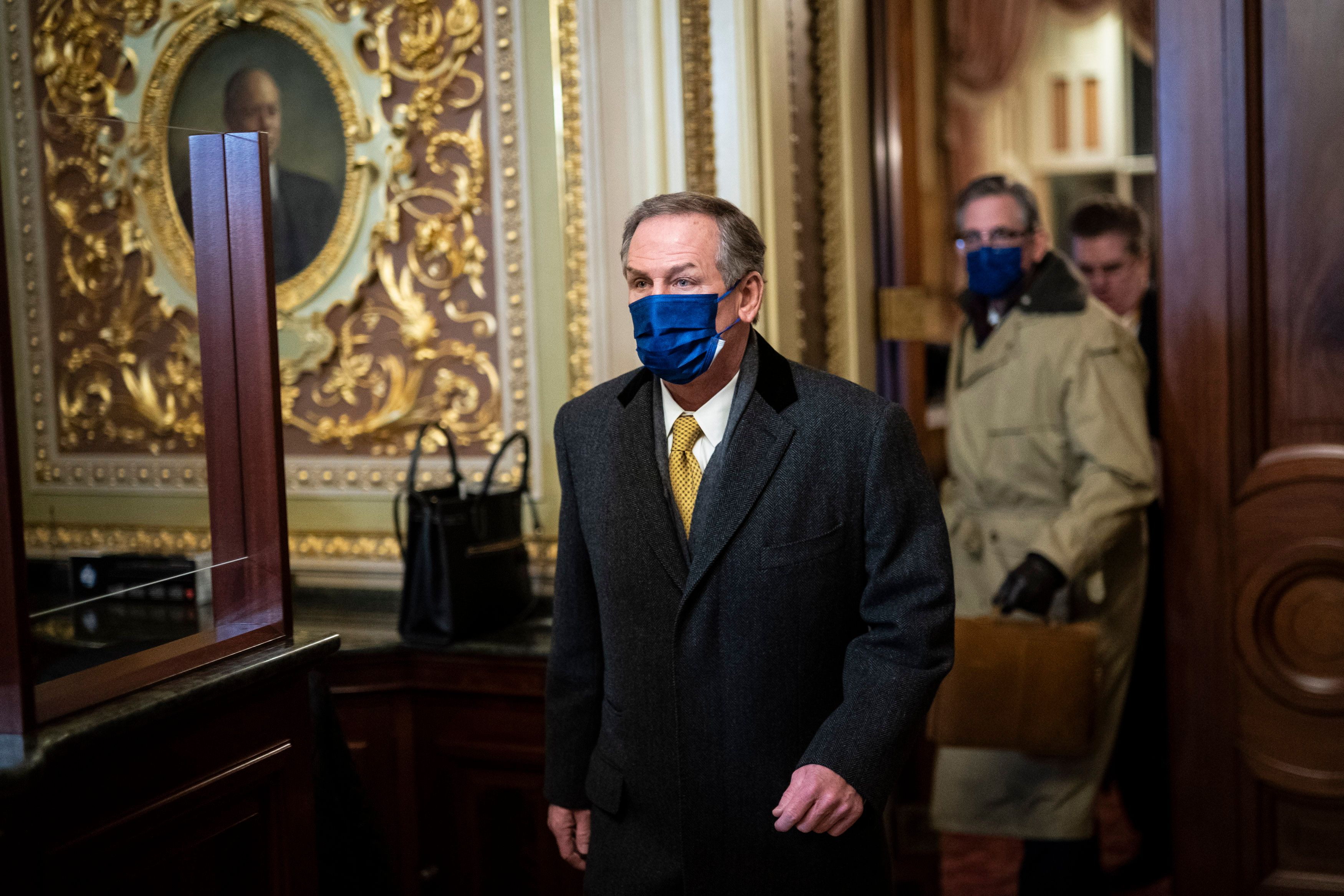 Michael van der Veen, salah satu pengacara Donald Trump yang mengikuti sidang pemakzulan di Gedung Capitol, Washington DC, Jumat (12/2/2021)