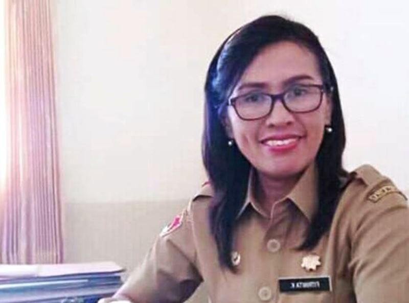 Kadis DPMD Sikka, Fitrinita Kristiani