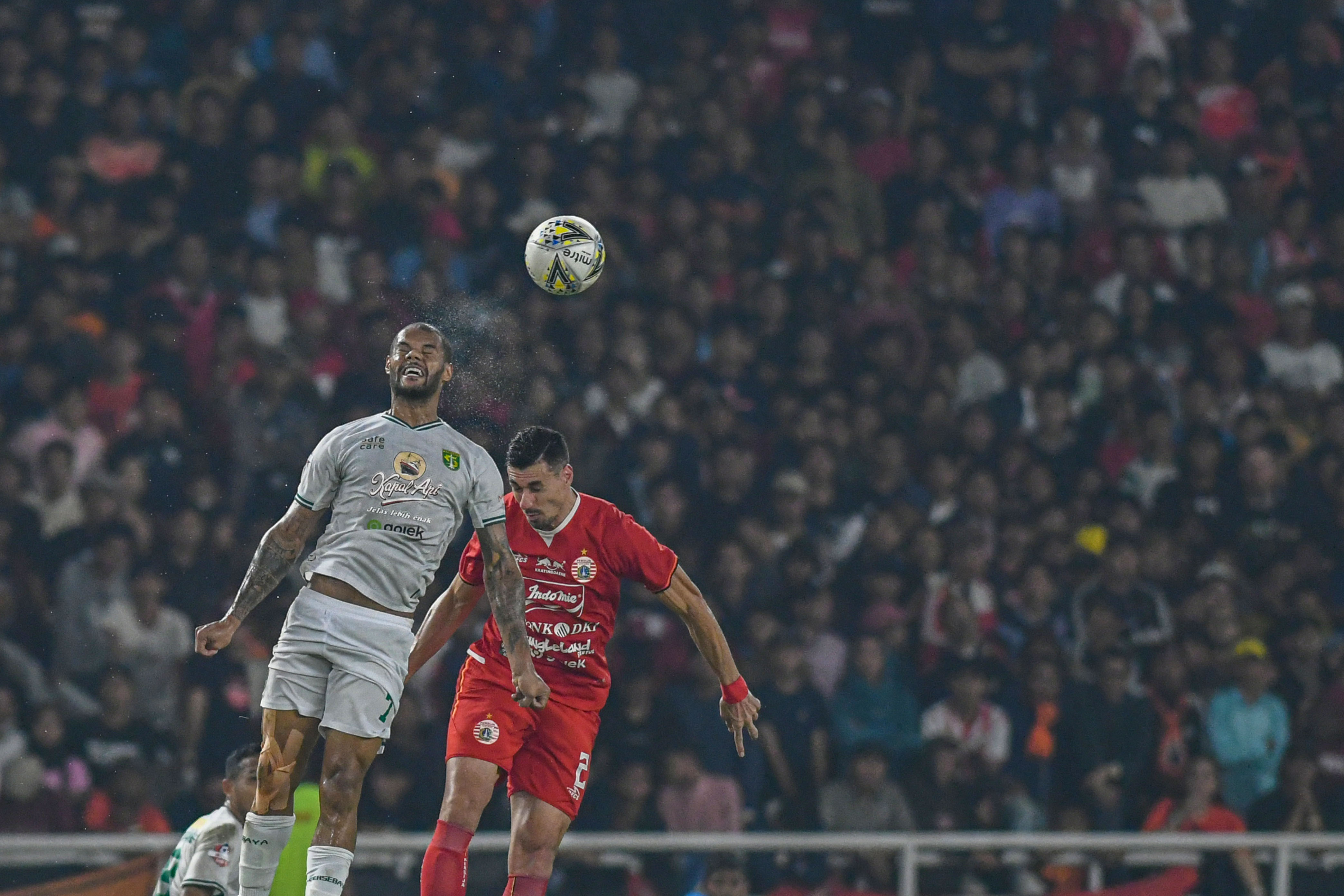 Ilustrasi pertandingan sepak bola