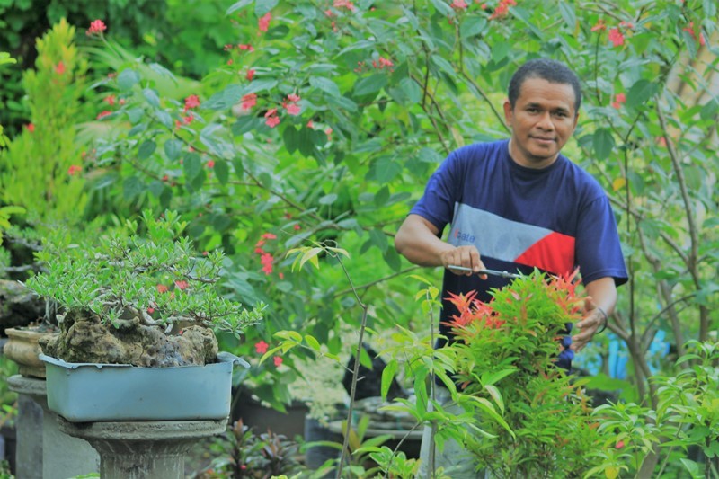 Yohanes Oriwis mengungkapkan sejak pandemi, pemasukan dari bisnis tanaman hias meningkat.