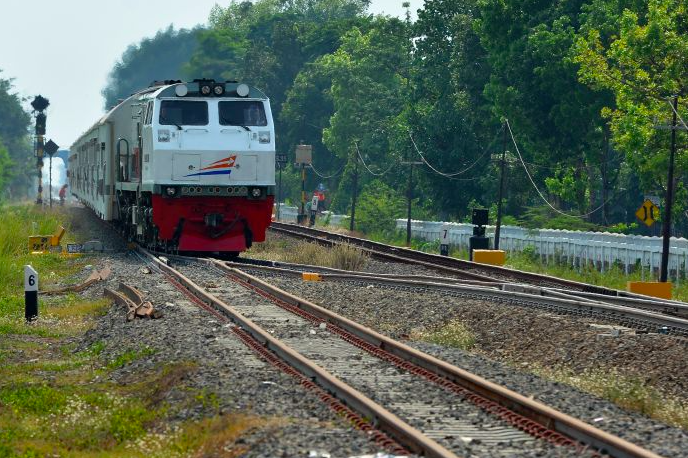 Stasiun di Semarang Banjir, 5 KA Terpaksa Putar Haluan