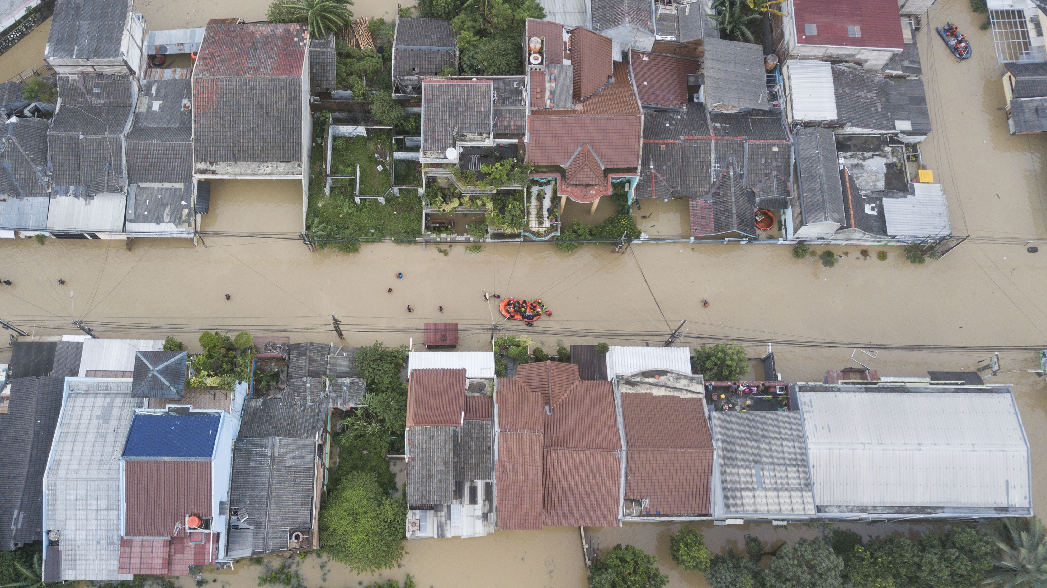 Banjir di Perumahan Pondok Gede Permai, Bekasi, Jawa Barat.