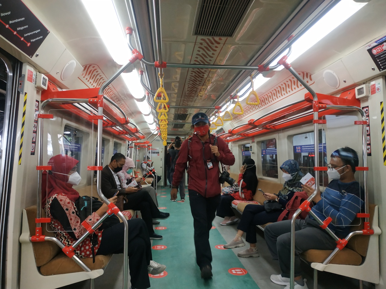 Uji coba KRL Yogyakarta-Solo.