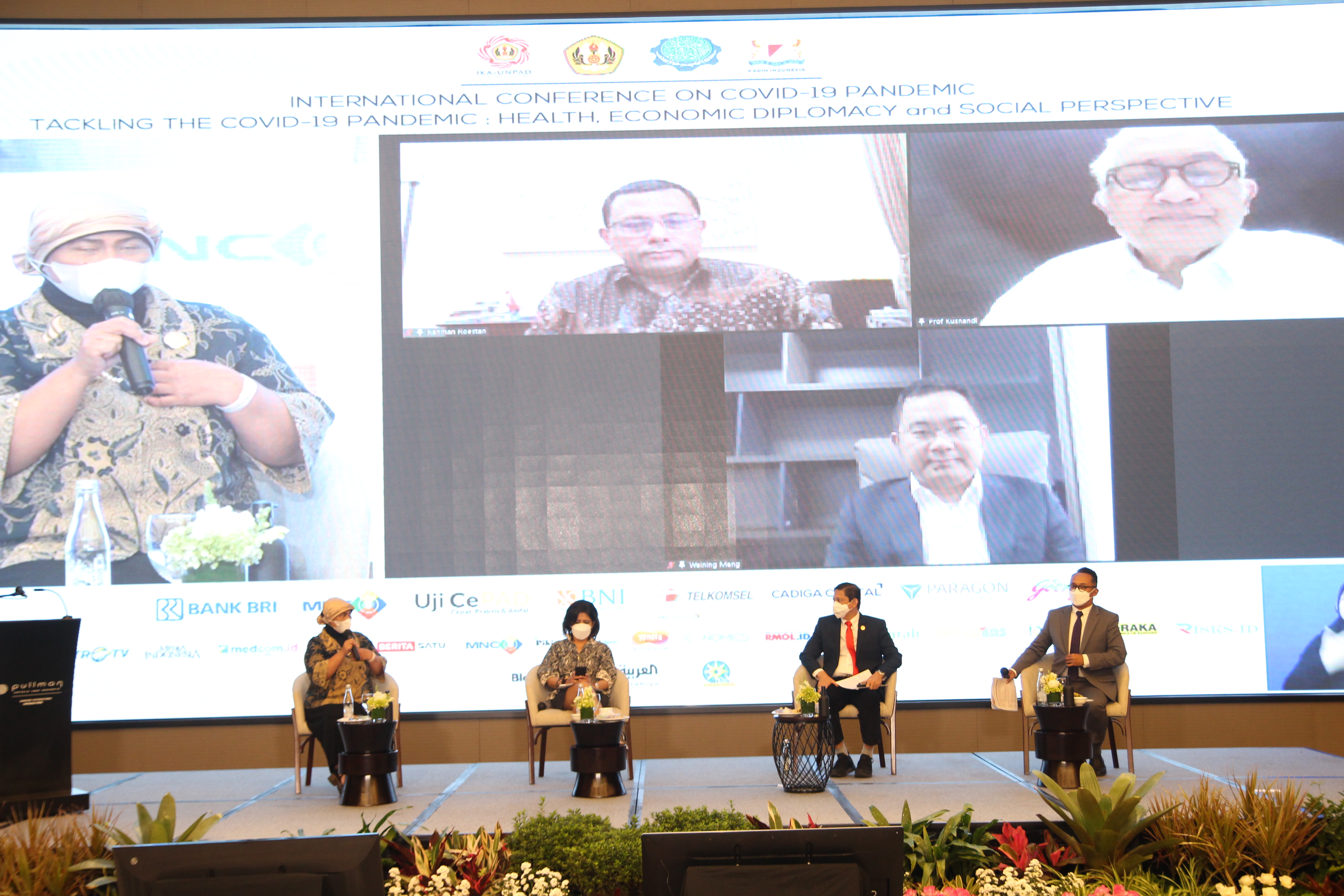  International Conference Tackling The Covid-19 Pandemic: Health, Economics, Diplomacy, And Social Perspectives, Selasa (23/2). 