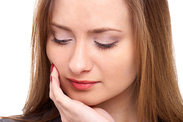 Ini Tiga Sebab Munculnya Sariawan pada Penderita Covid-19