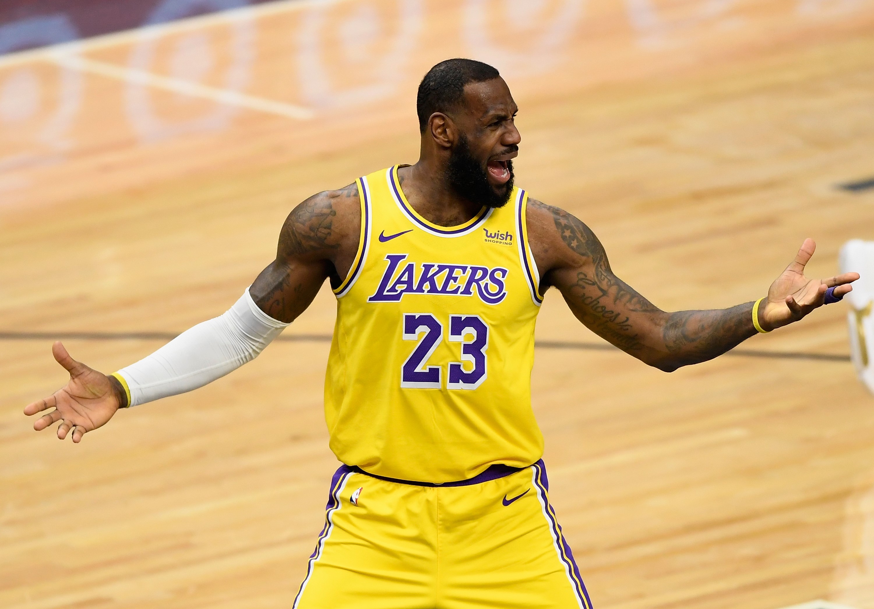 Bintang Los Angeles Lakers LeBron James.