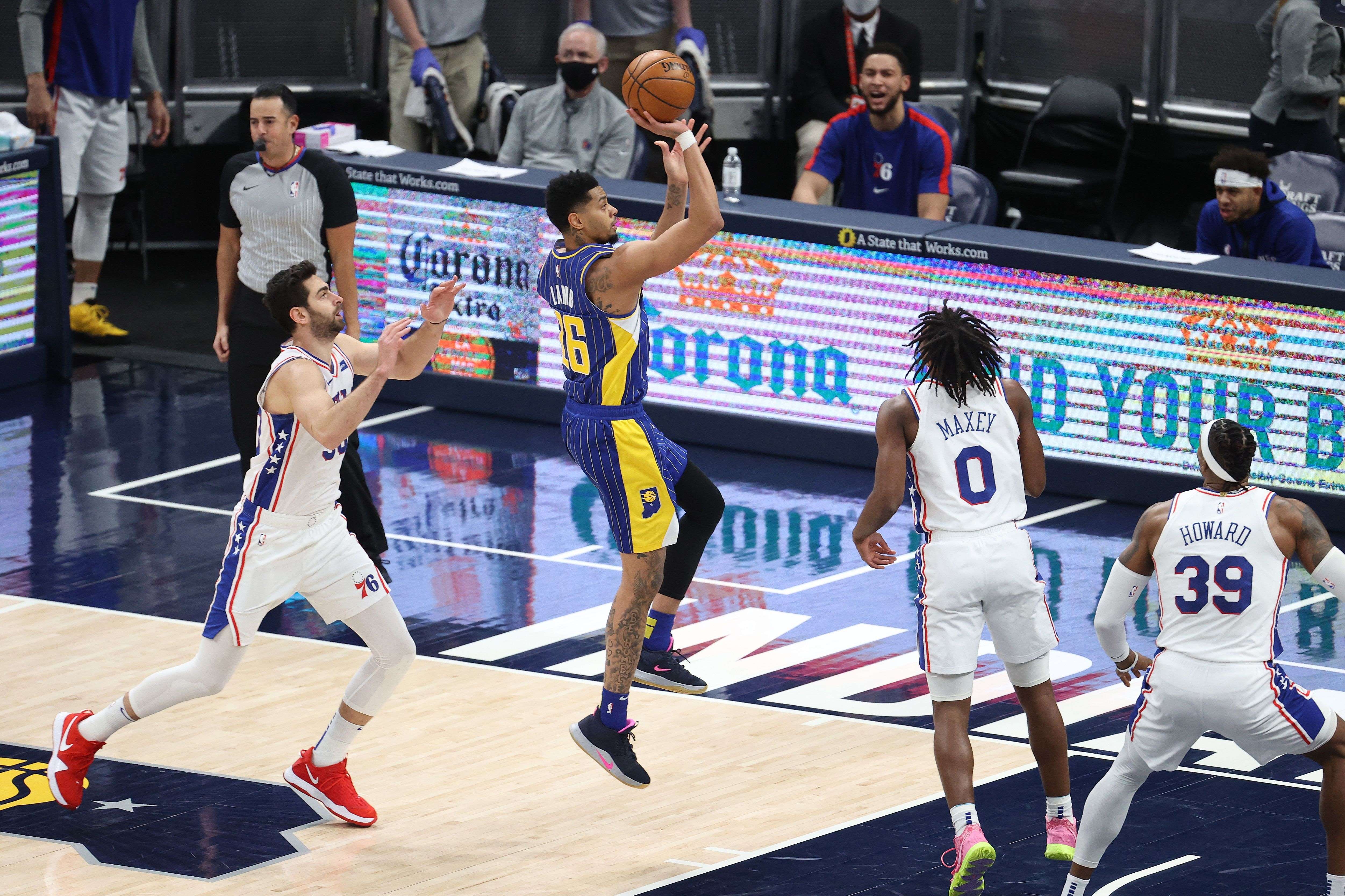 76ers lawan Indiana Pacers