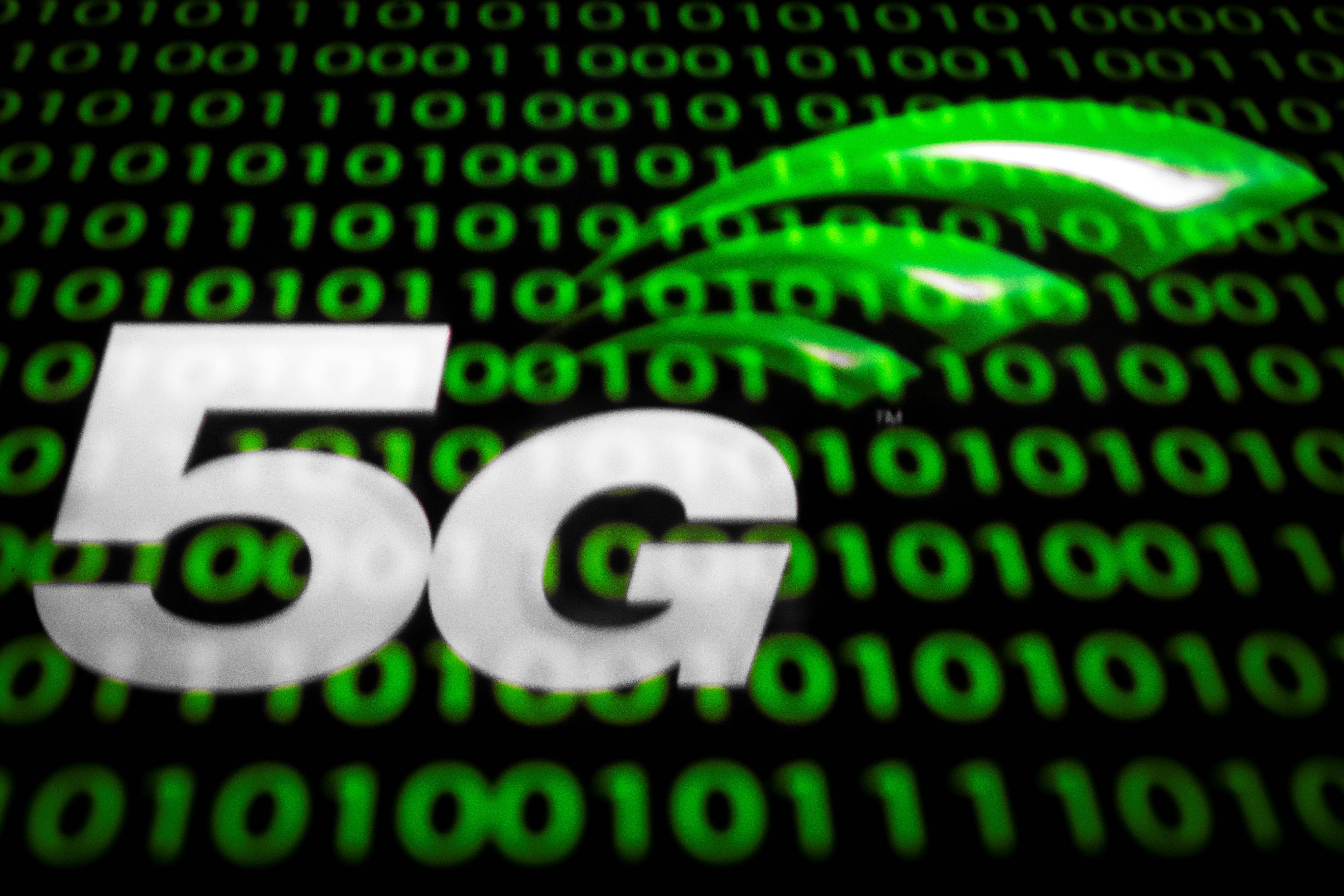Hasil penelitian layanan jaringan 5G di smartphone bisa mengganggu penerbangan.