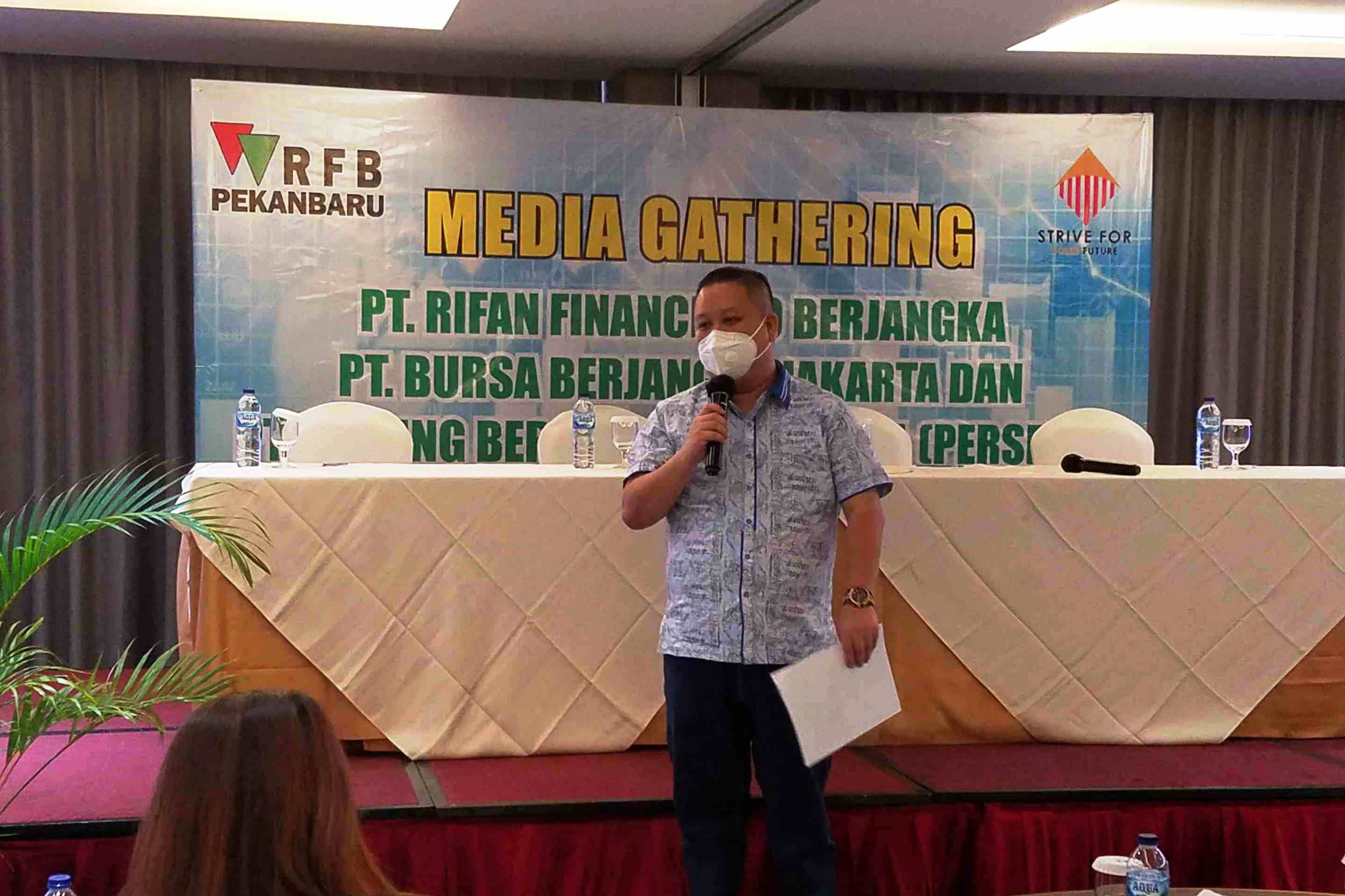 Dirut PT Kliring Berjangka Indonesia (Persero) Fajar Wibhiyadi.