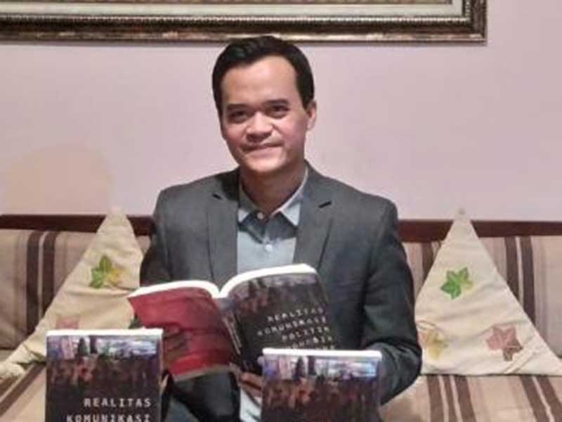 Gun Gun Heryanto Direktur Eksekutif The Political Literacy Institute dan Dosen Komunikasi Politik UIN Jakarta