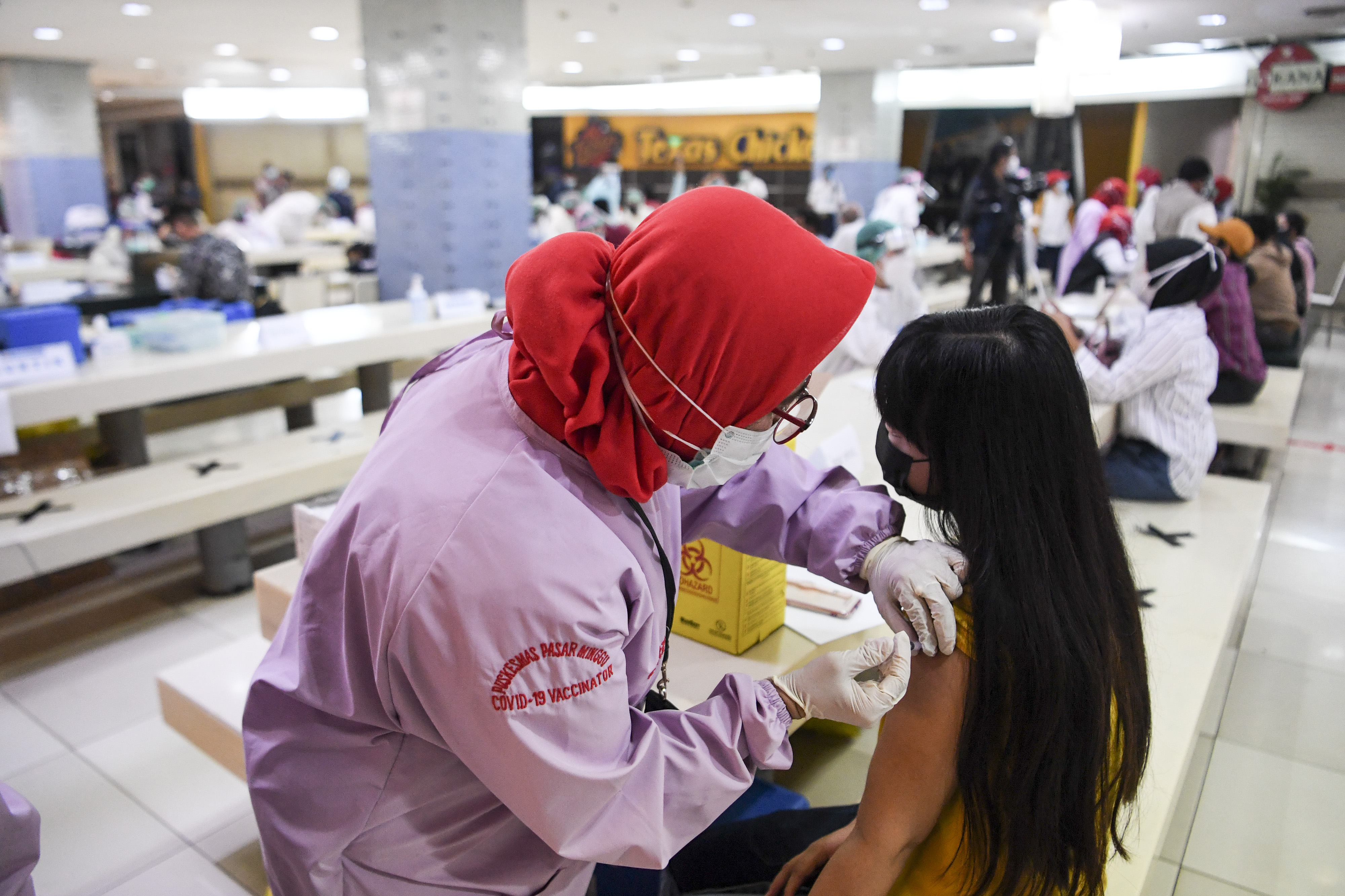 Anies Hanya Sampaikan Anjuran Vaksin, PDIP: Tidak Arif dan Bijak