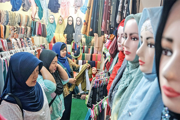 Transaksi Daring Fesyen Muslim Melonjak Dua Kali Lipat