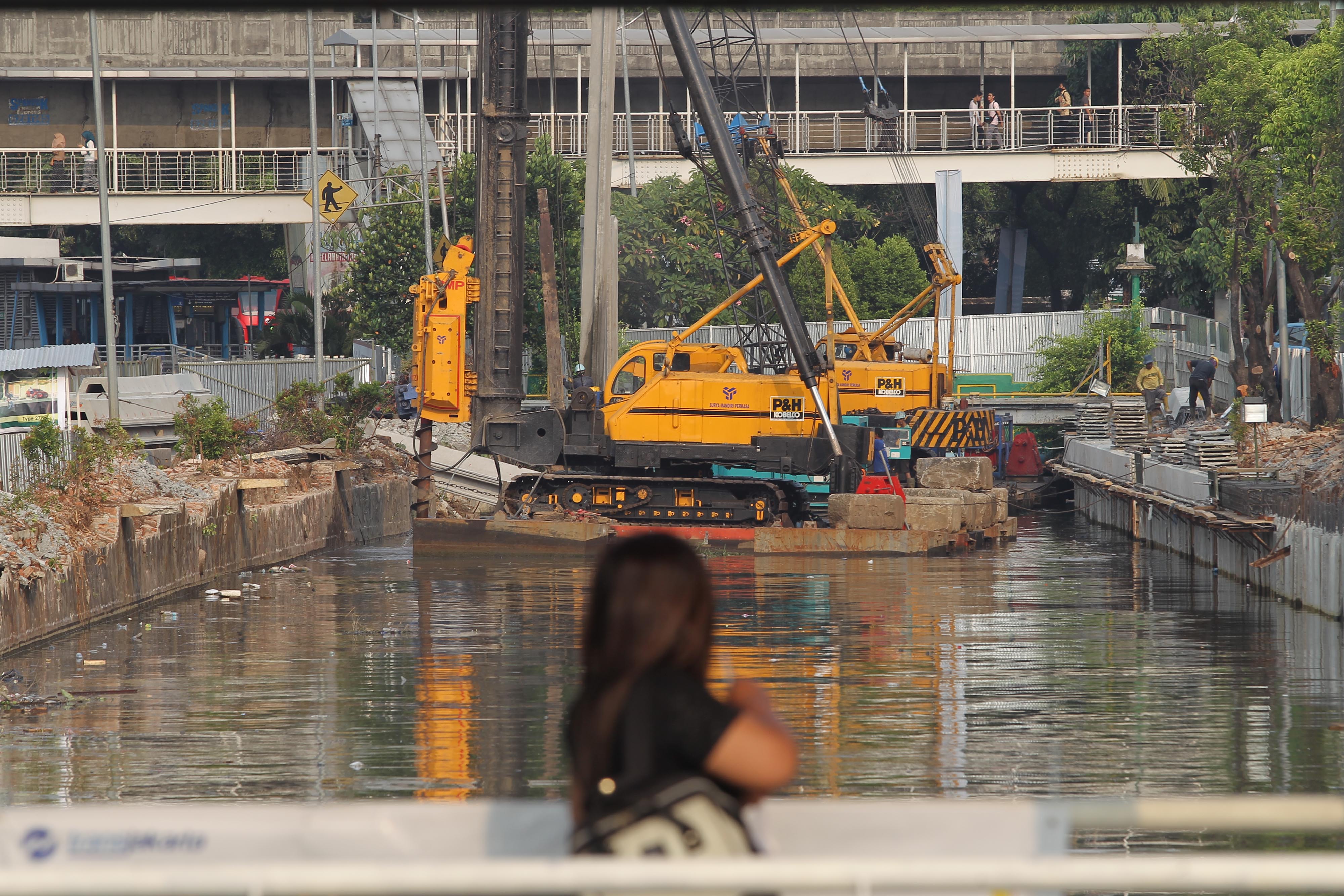 Nihil Progres, Anies Harus Jelaskan Soal Normalisasi Sungai