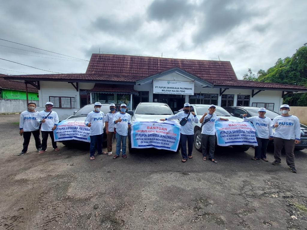 PT Pusri memberikan bantuan berupa ratusan paket sembako ke sejumlah kecamatan di Kalimantan Selatan yang mengalami bencana banjir.