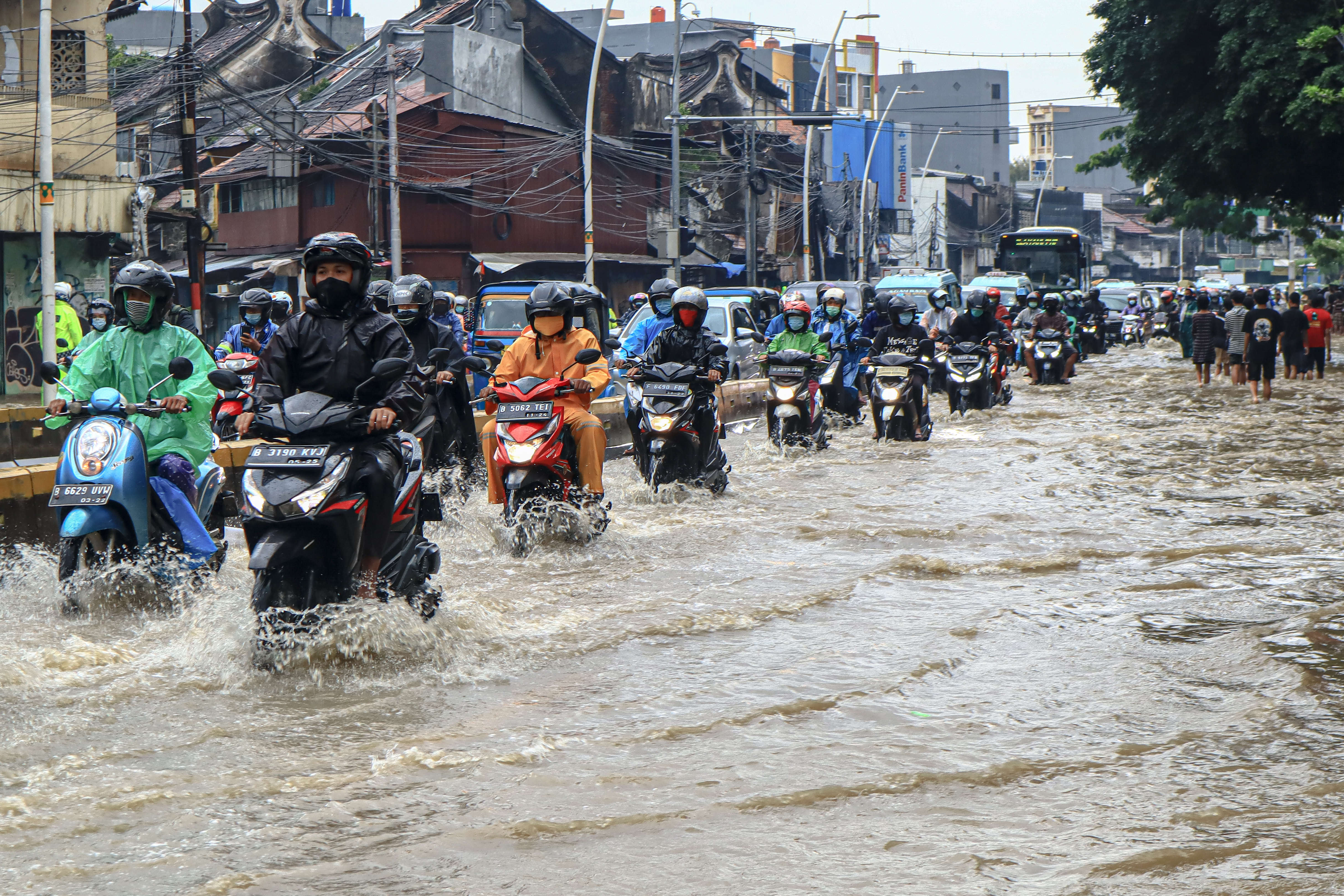 GOR Otista Kampung Melayu Sudah Kosong dari Pengungsi Banjir