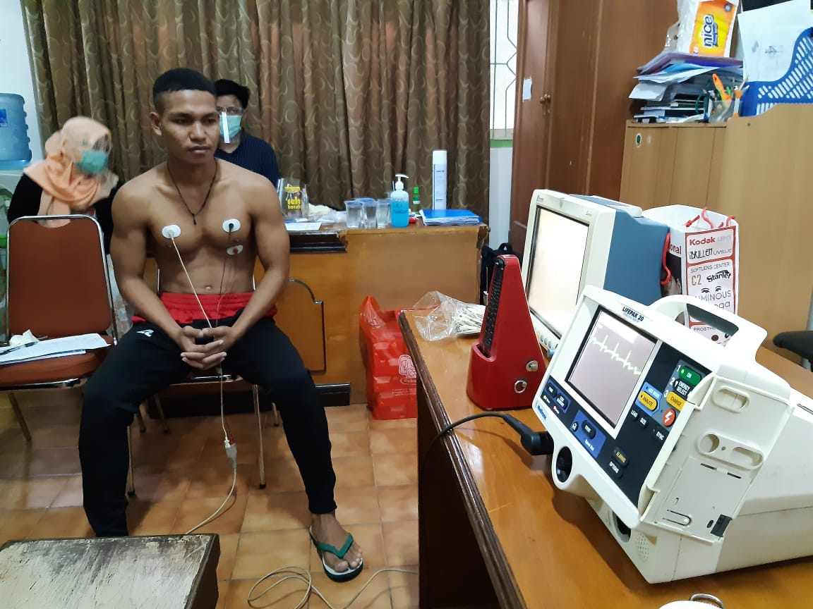 KONI Sulawesi Selatan menggelar cek kesehatan untuk atlet  Provinsi Sulawesi Selatan berlaga di PON Papua 