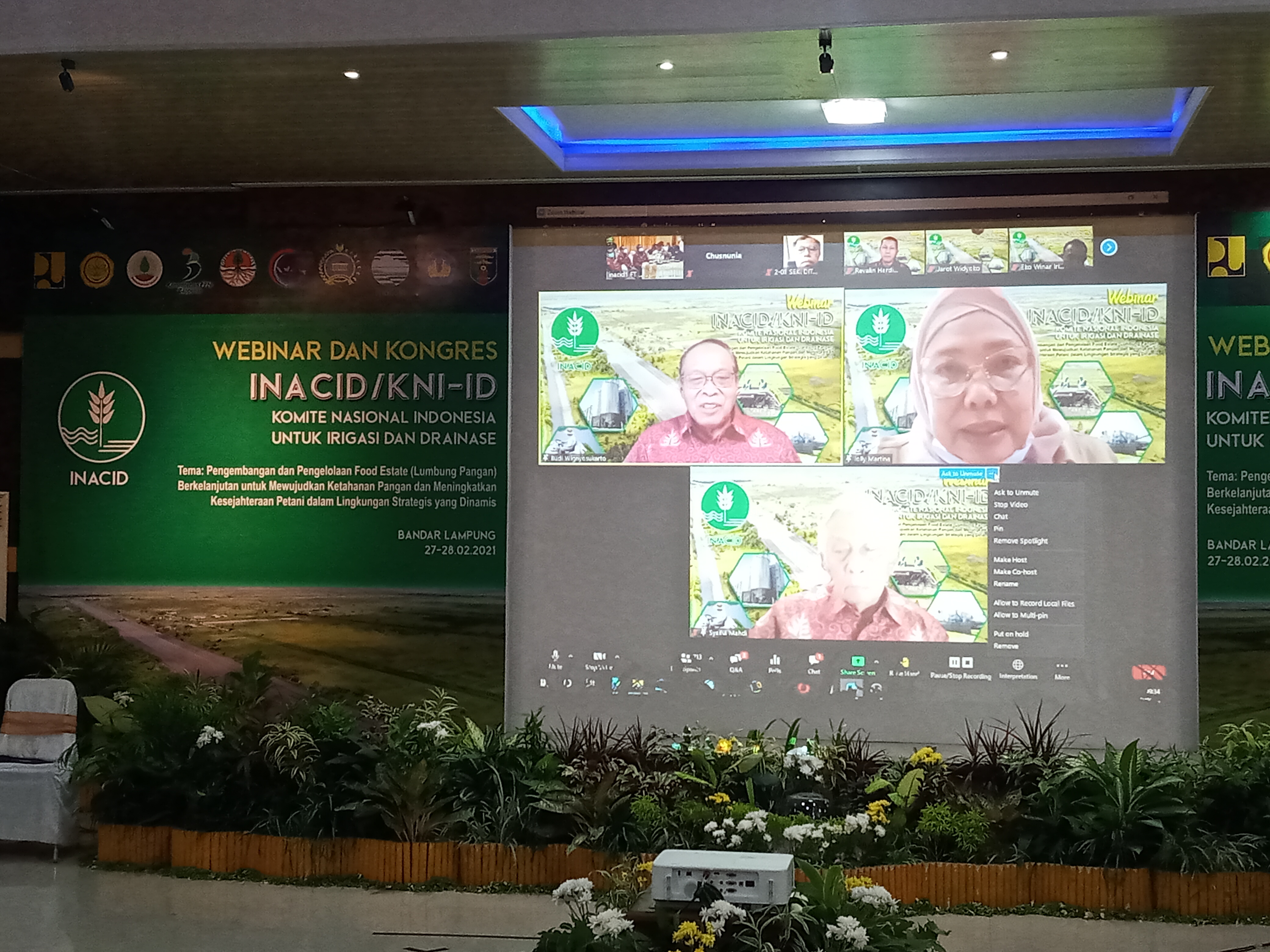 Kongres Komite Nasional Indonesia untuk Irigasi dan Drainase virtual dan offline di Bandar Lampung, Lampung, Minggu (28/2)