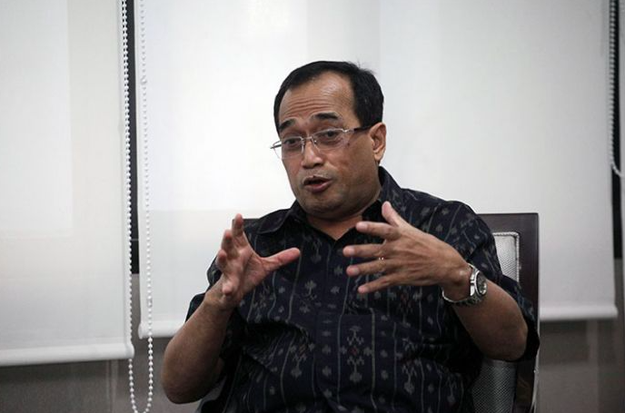 Menteri Perhubungan Budi Karya Sumadi -- 