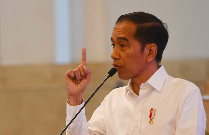 Jokowi Minta Daerah Perbanyak Padat Karya, Lanjutkan Bansos