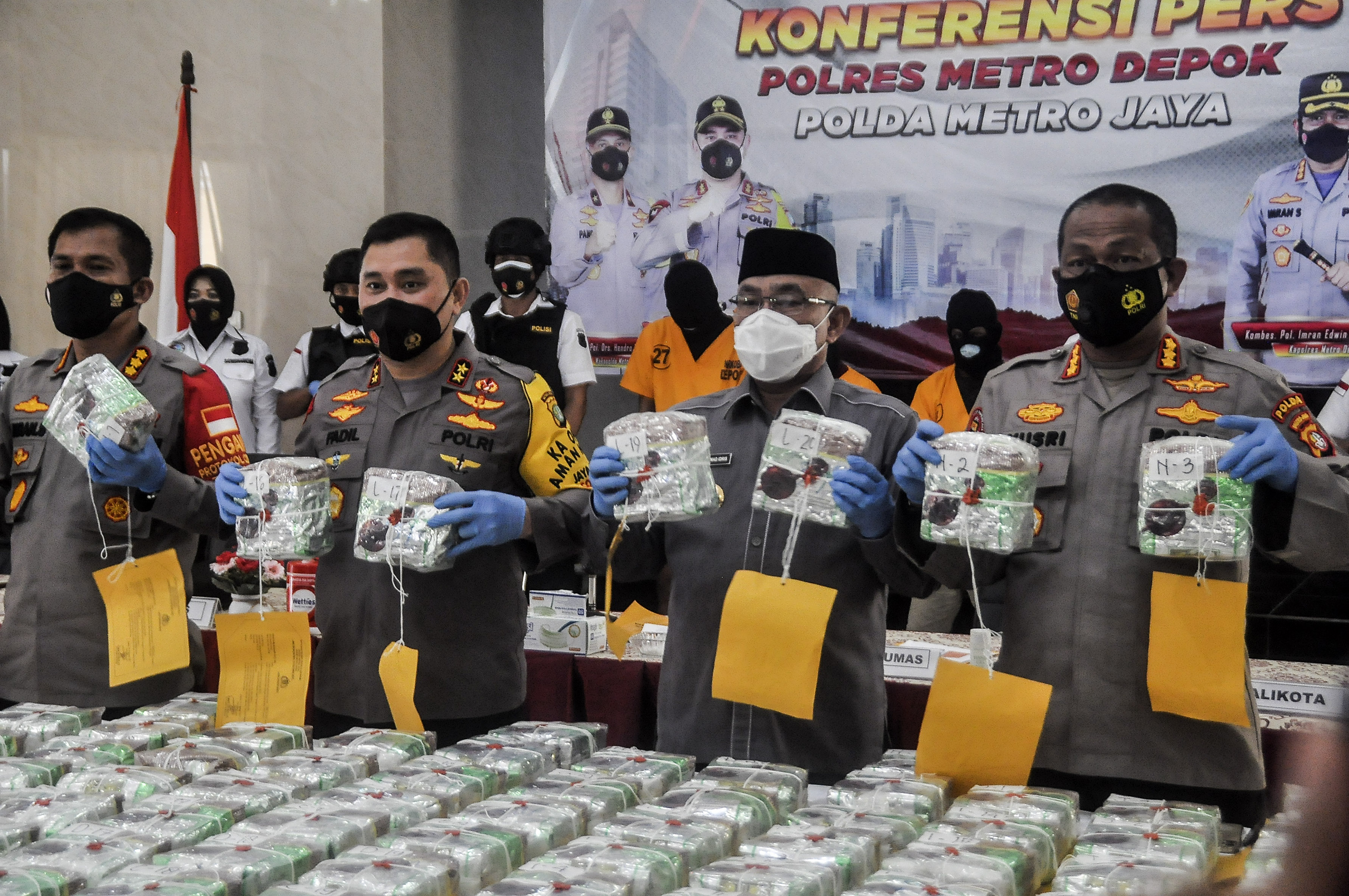Polres Metro Depok Gagal  Pengedaran 302 Kg Sabu