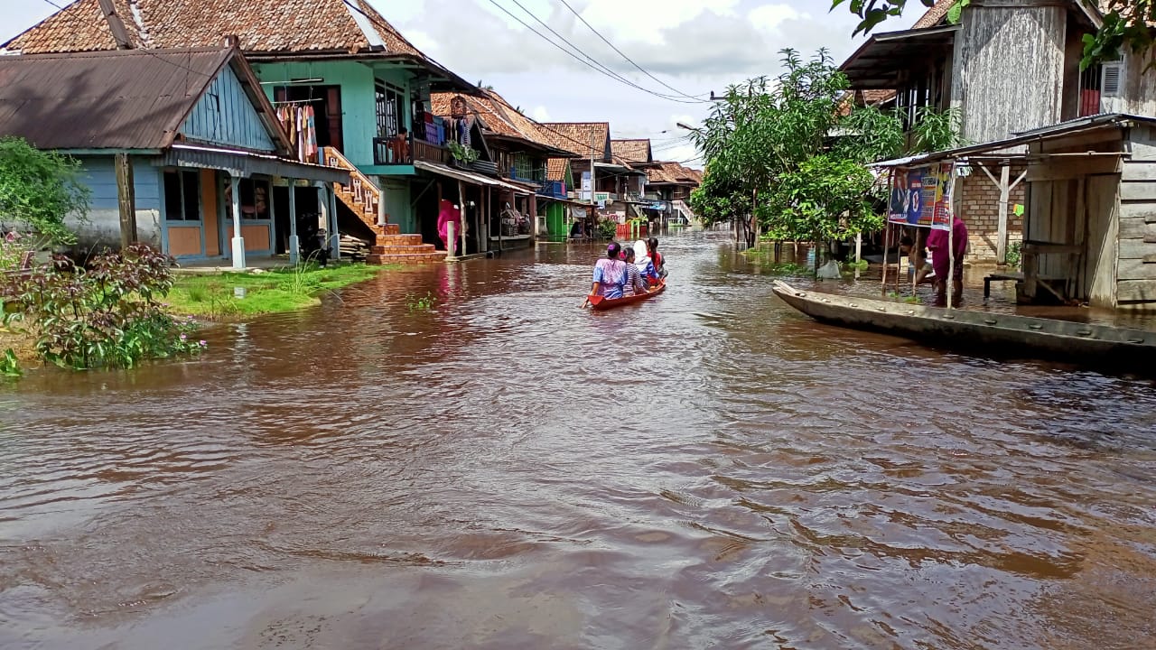 Banjir di Musi Rawas Utara, Sumsel tahun lalu. 