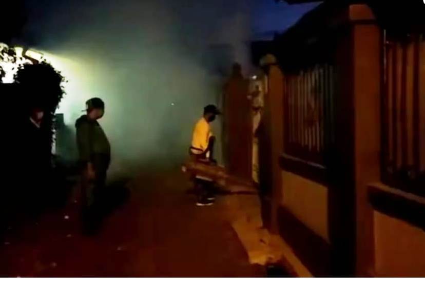 Pemkot Denpasar terus gencar melakukan foging dan penyerahan Abate kepada masyarakat di beberapa desa/kelurahan, Selasa (23/2). 