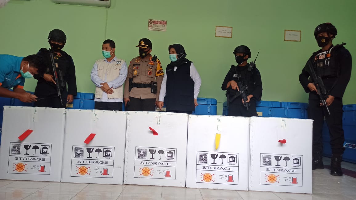 Dinas Kesehatan Sumsel menerima 182.700 dosis vaksin Covid-19 dari Bio Farma, Rabu (24/2).