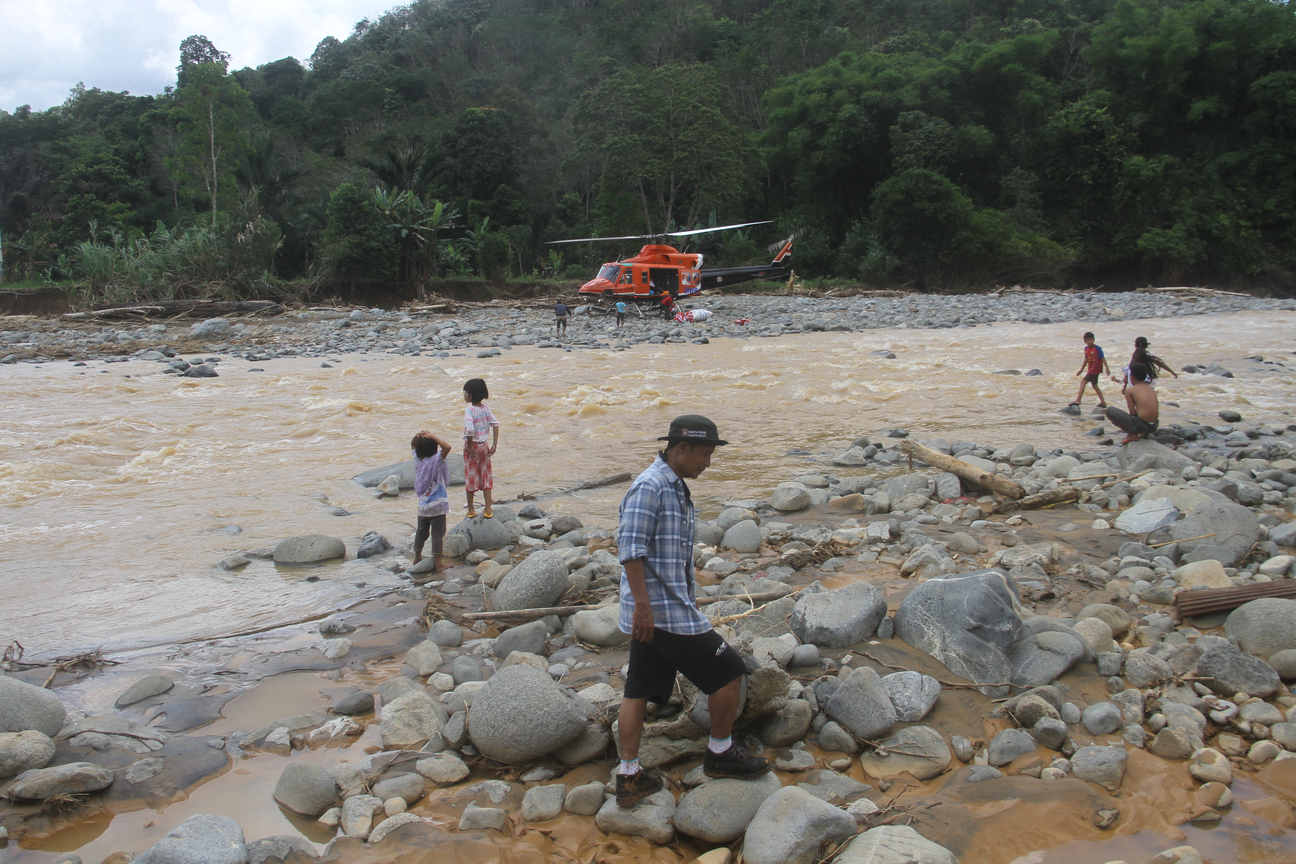 Warga Dataran Tinggi Masih Menanti Distribusi