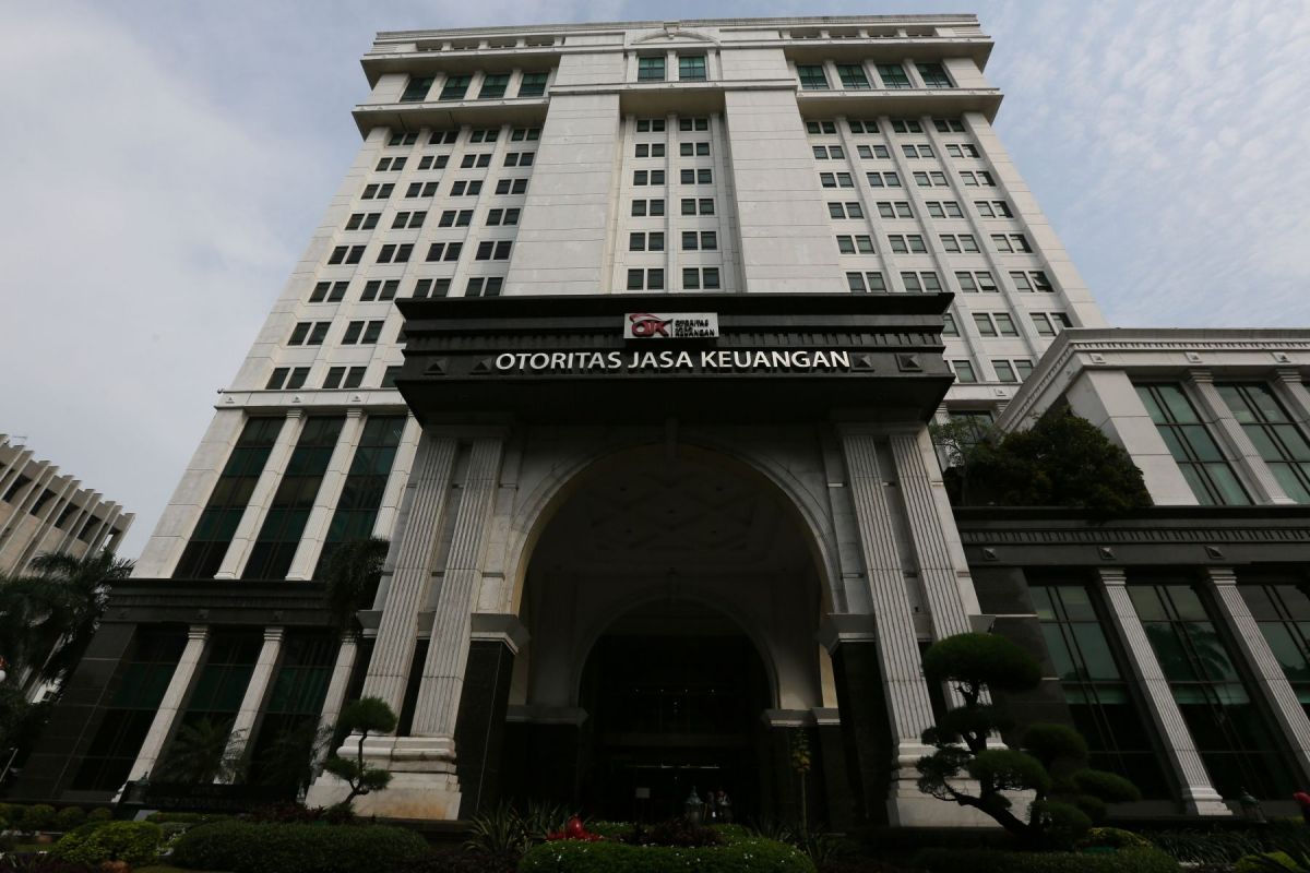 Gedung Otoritas Jasa Keuangan di Jakarta.