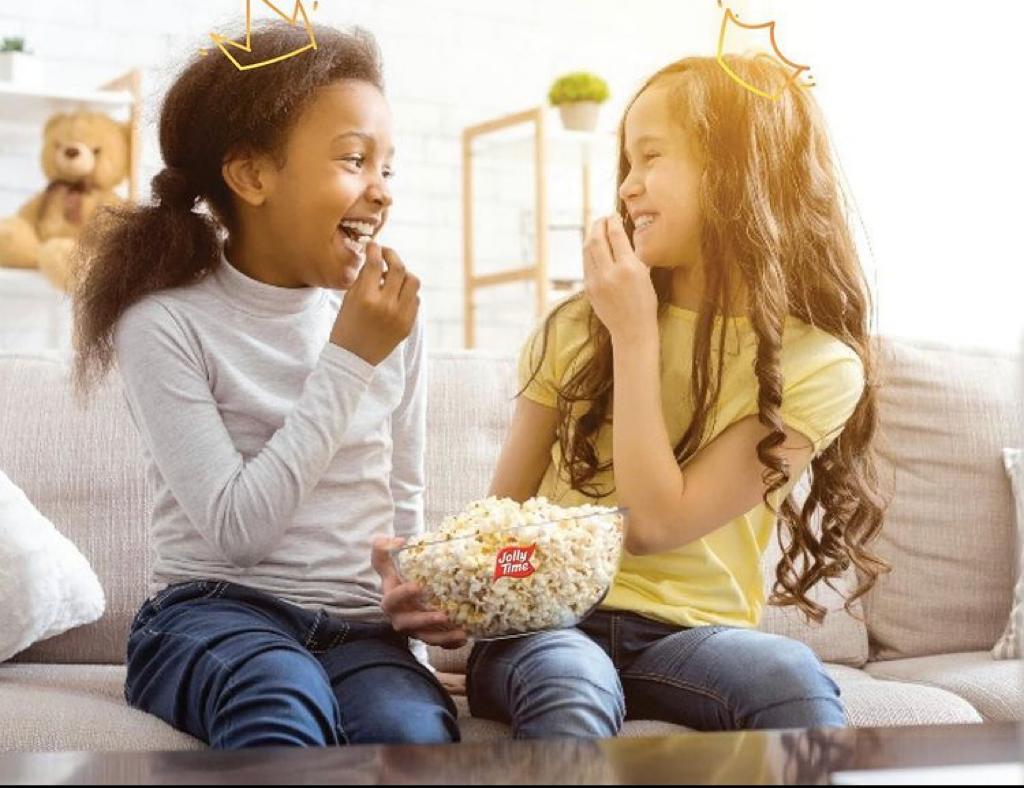 Ilustrasli anak yang lebih sering bercengkrama di rumah saat pandemi.